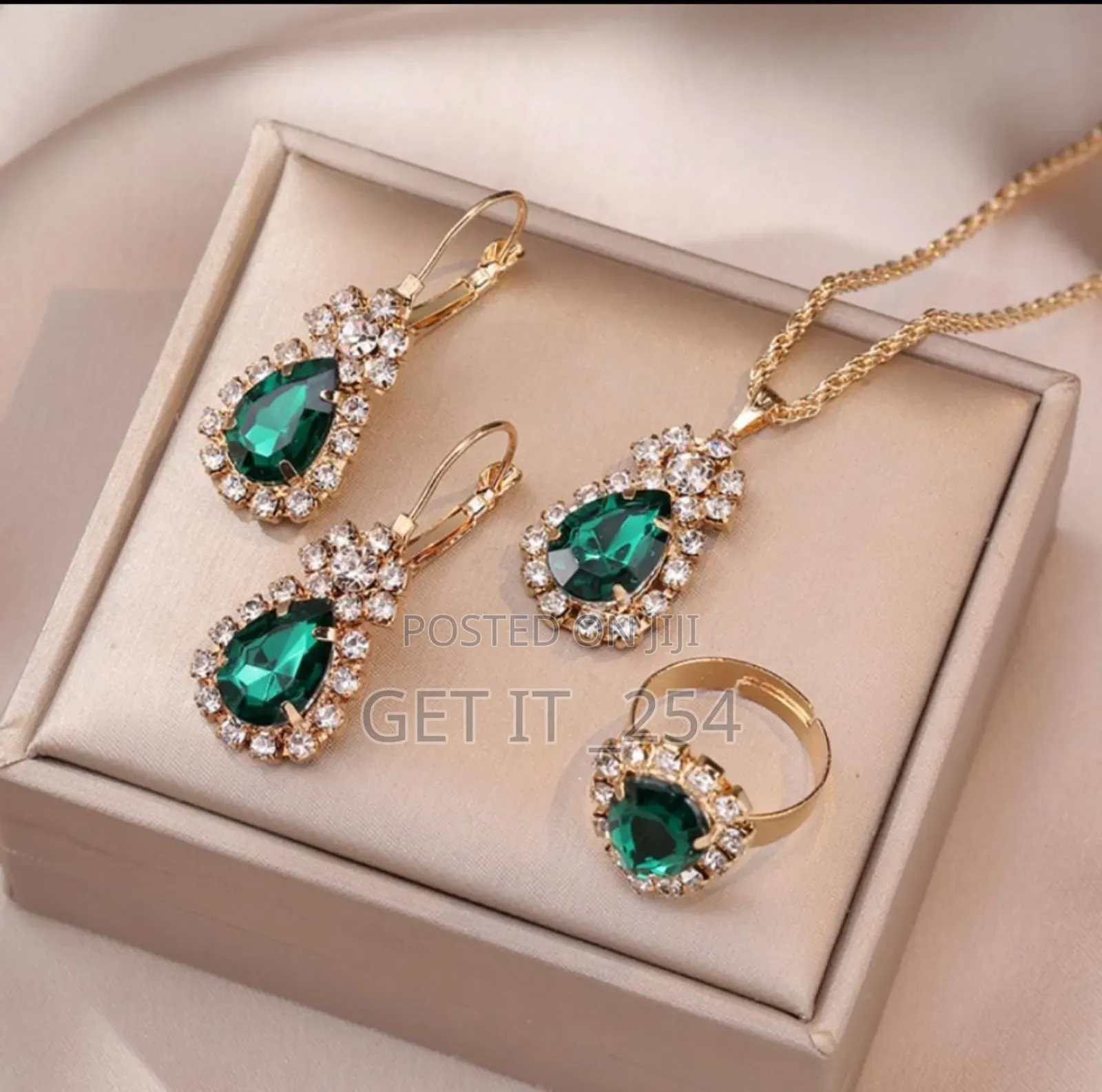 Ladies Valentine Jewelry Gift Set