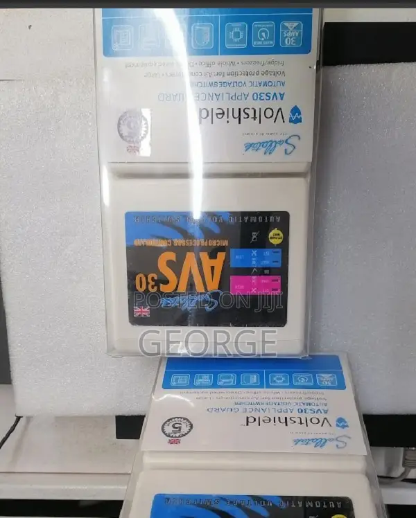 Classic Sollatek Automatic Voltage Switcher 30 Amps