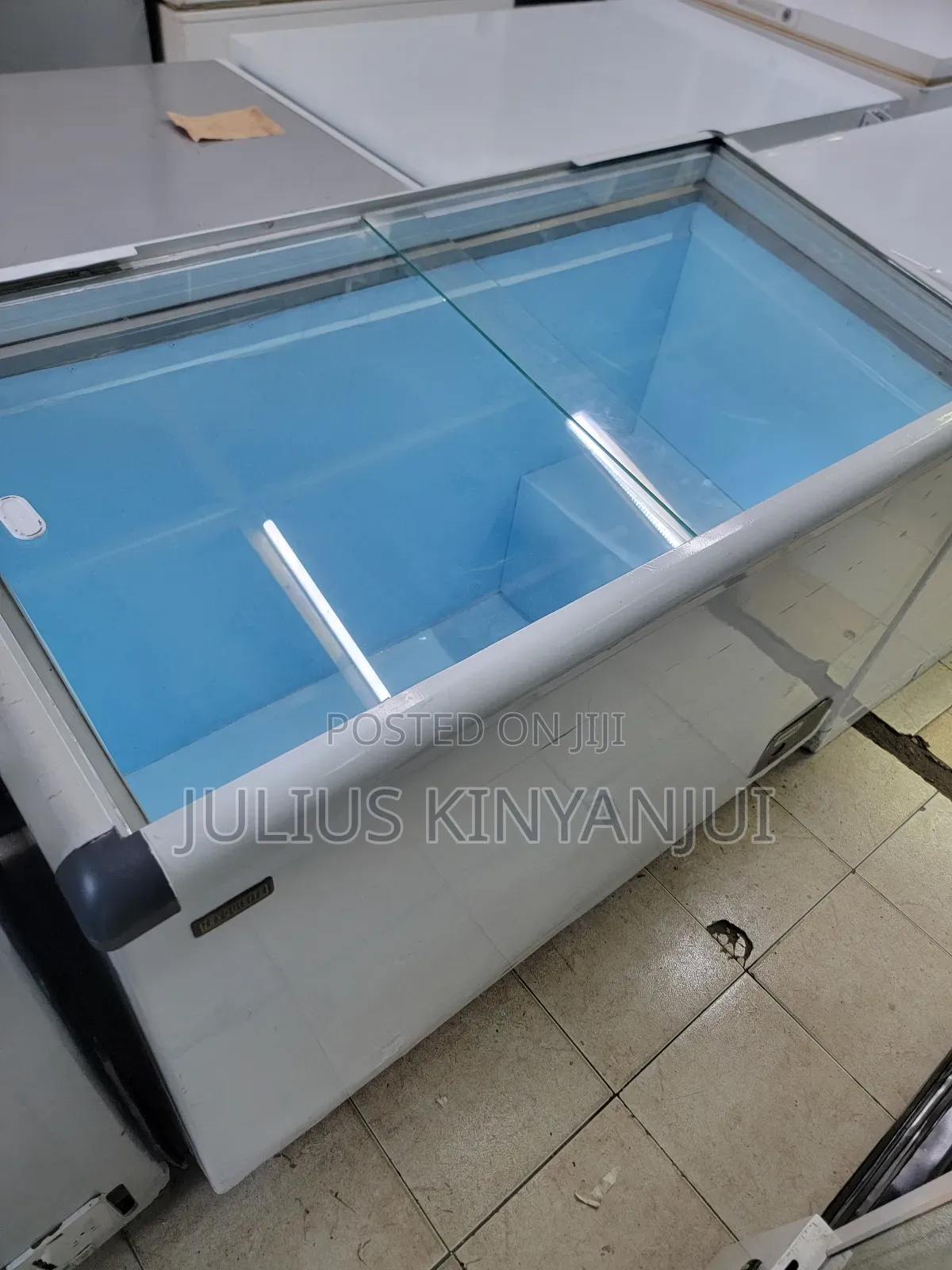 Top Clear Sliding Doors Freezer
