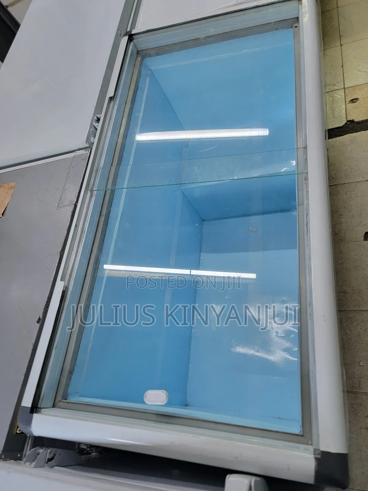 Top Clear Sliding Doors Freezer