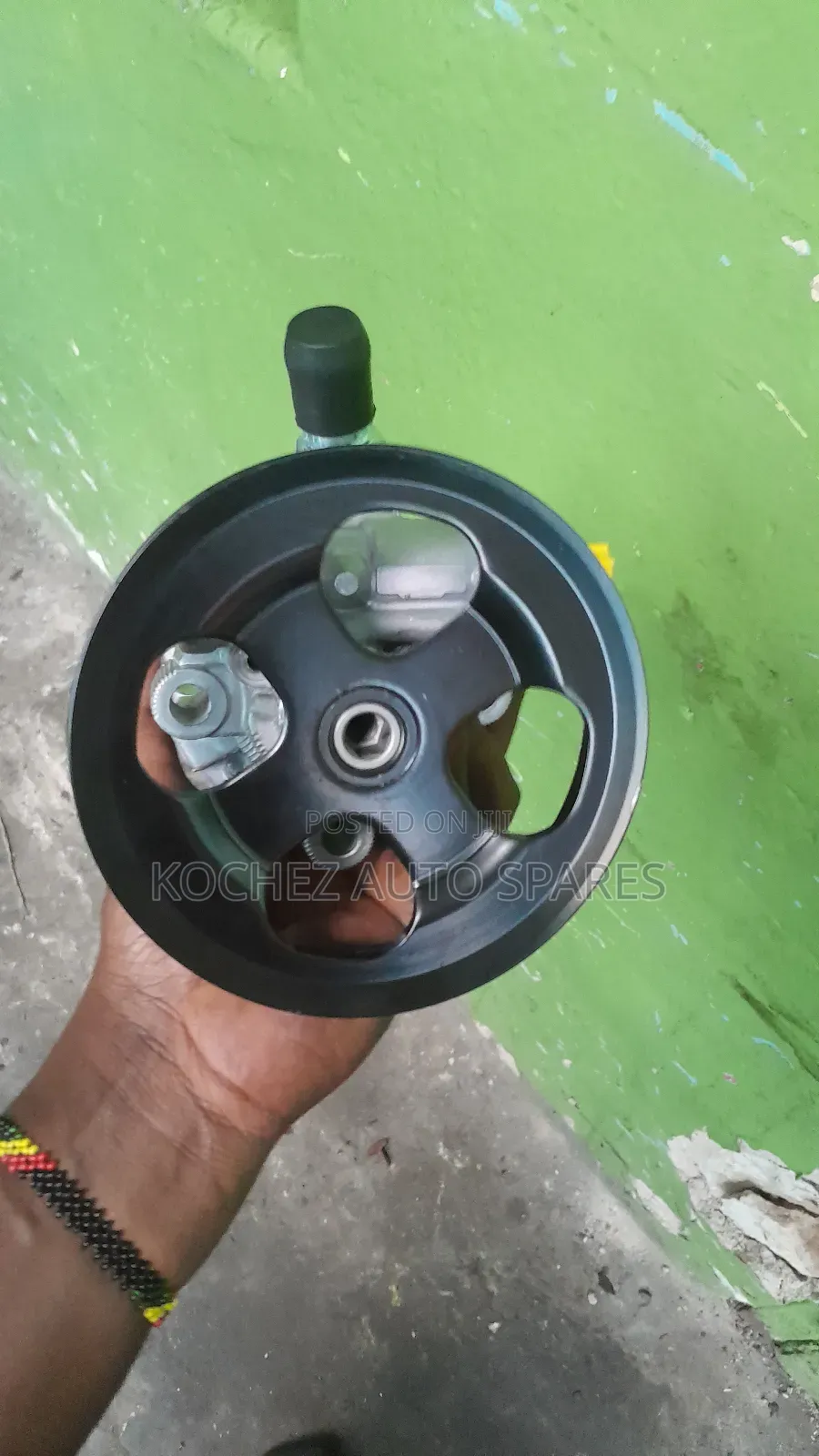 Landcruiser V8 200series 2UZ Power Steering Pump