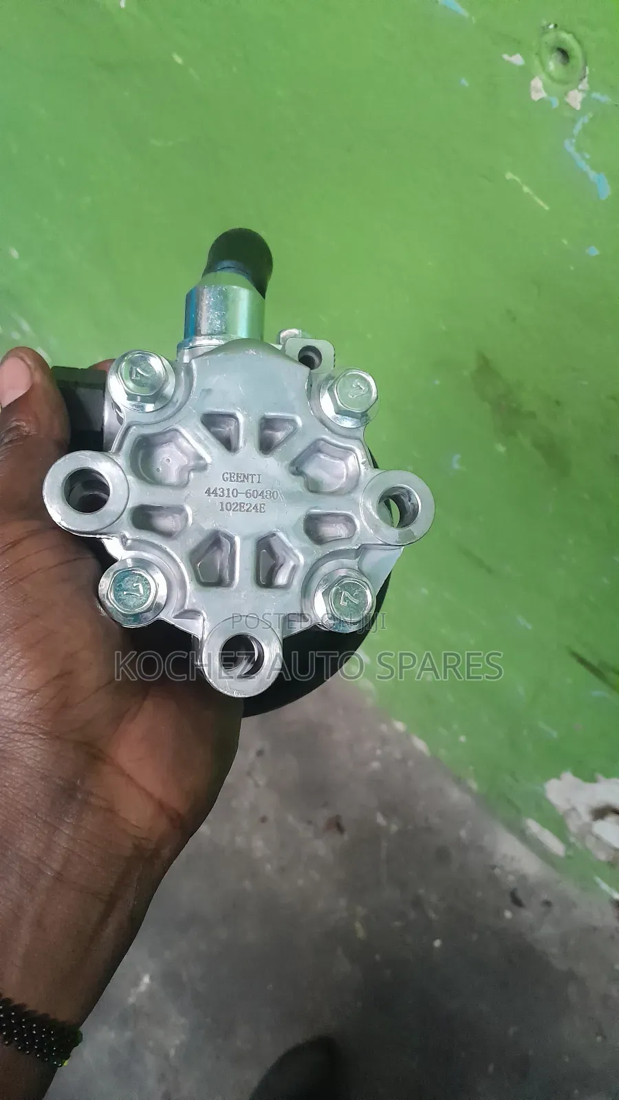 Landcruiser V8 200series 2UZ Power Steering Pump