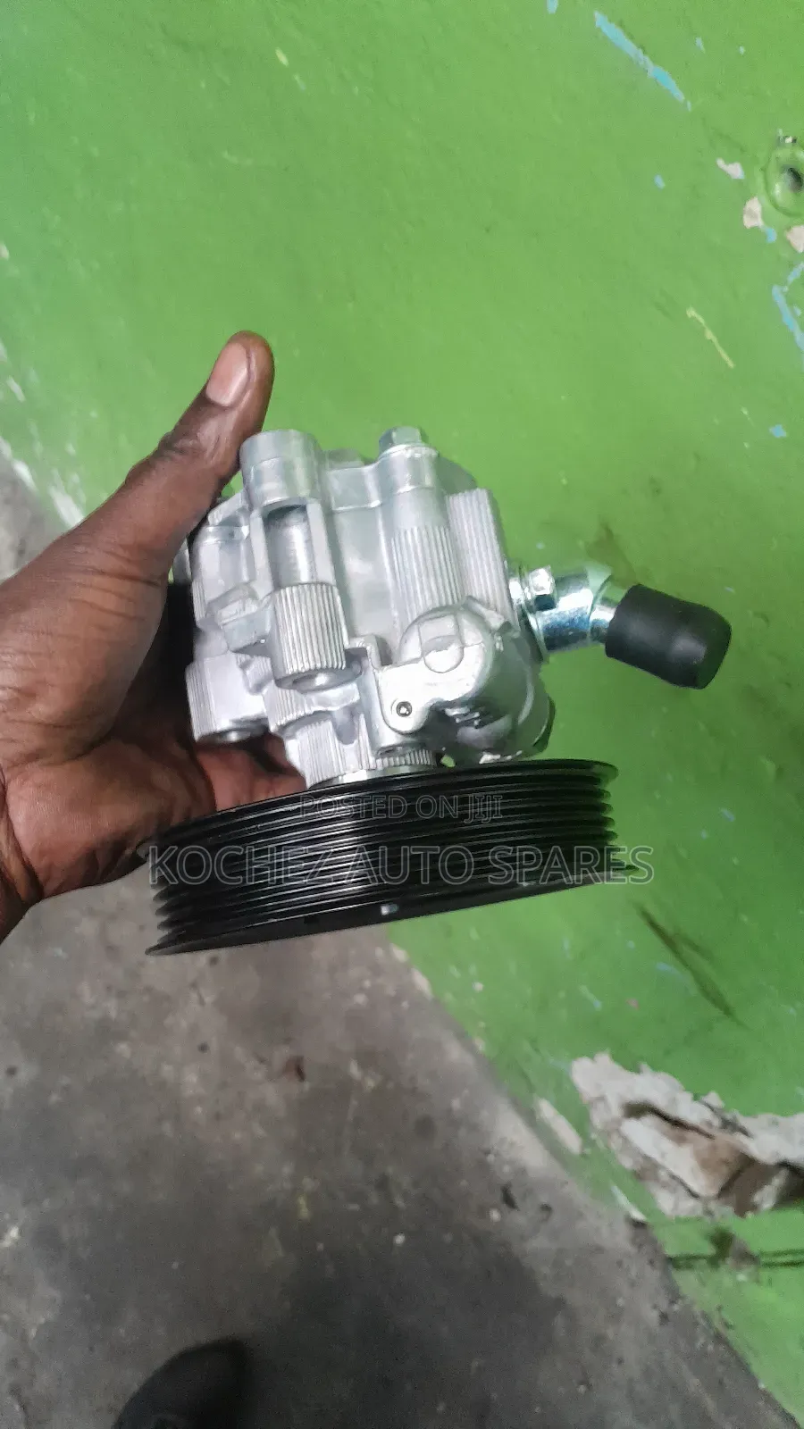 Landcruiser V8 200series 2UZ Power Steering Pump