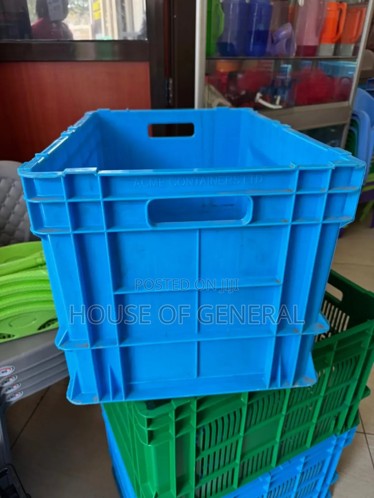 Closed Extra Large Plastic Crates Heavy Duty Crates