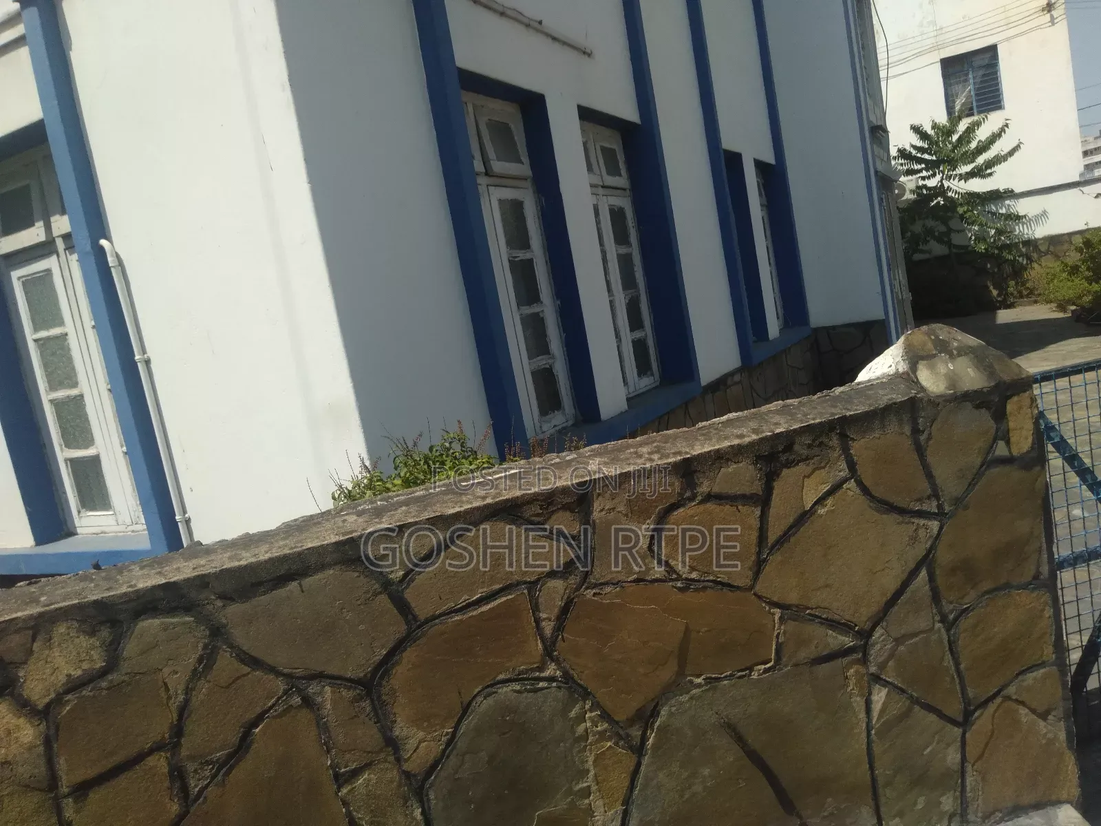 10bdrm Maisonette in Mombasa City Centre for sale