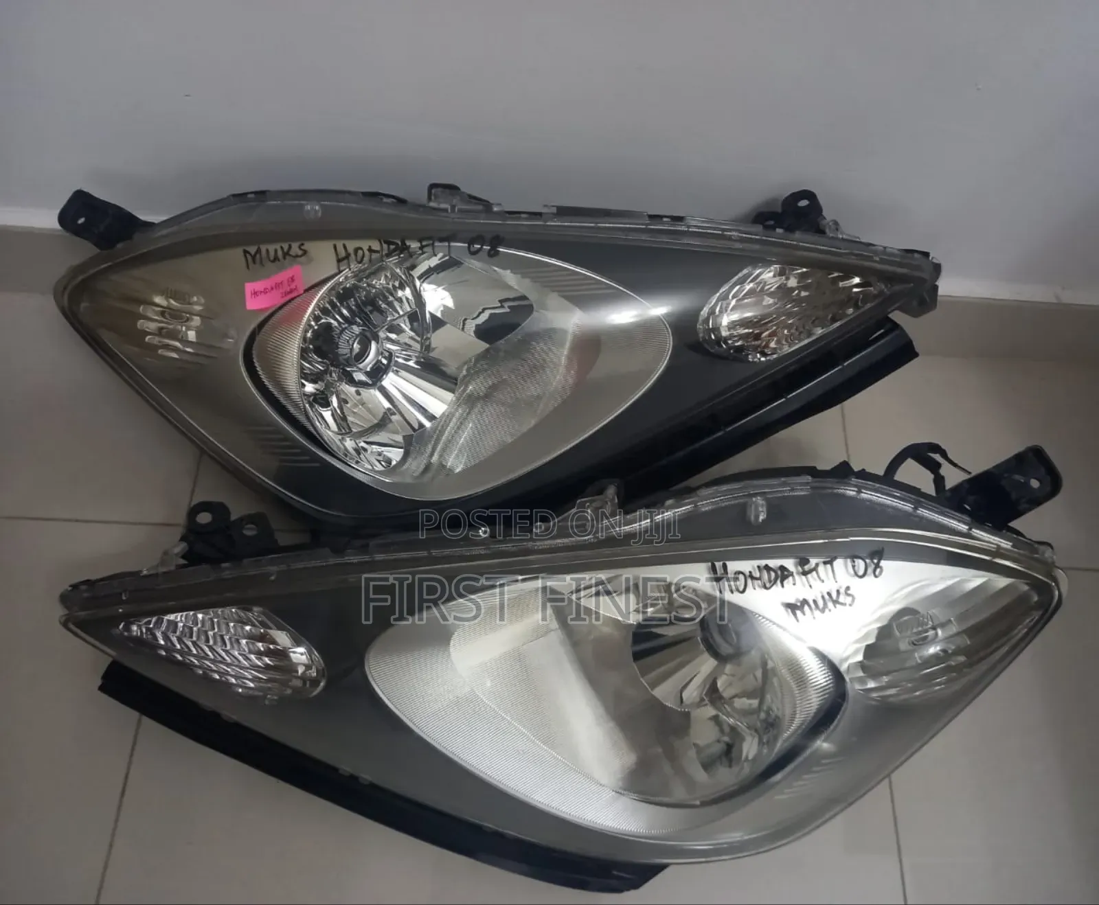 Honda Fit 2008 Xenon( Each)
