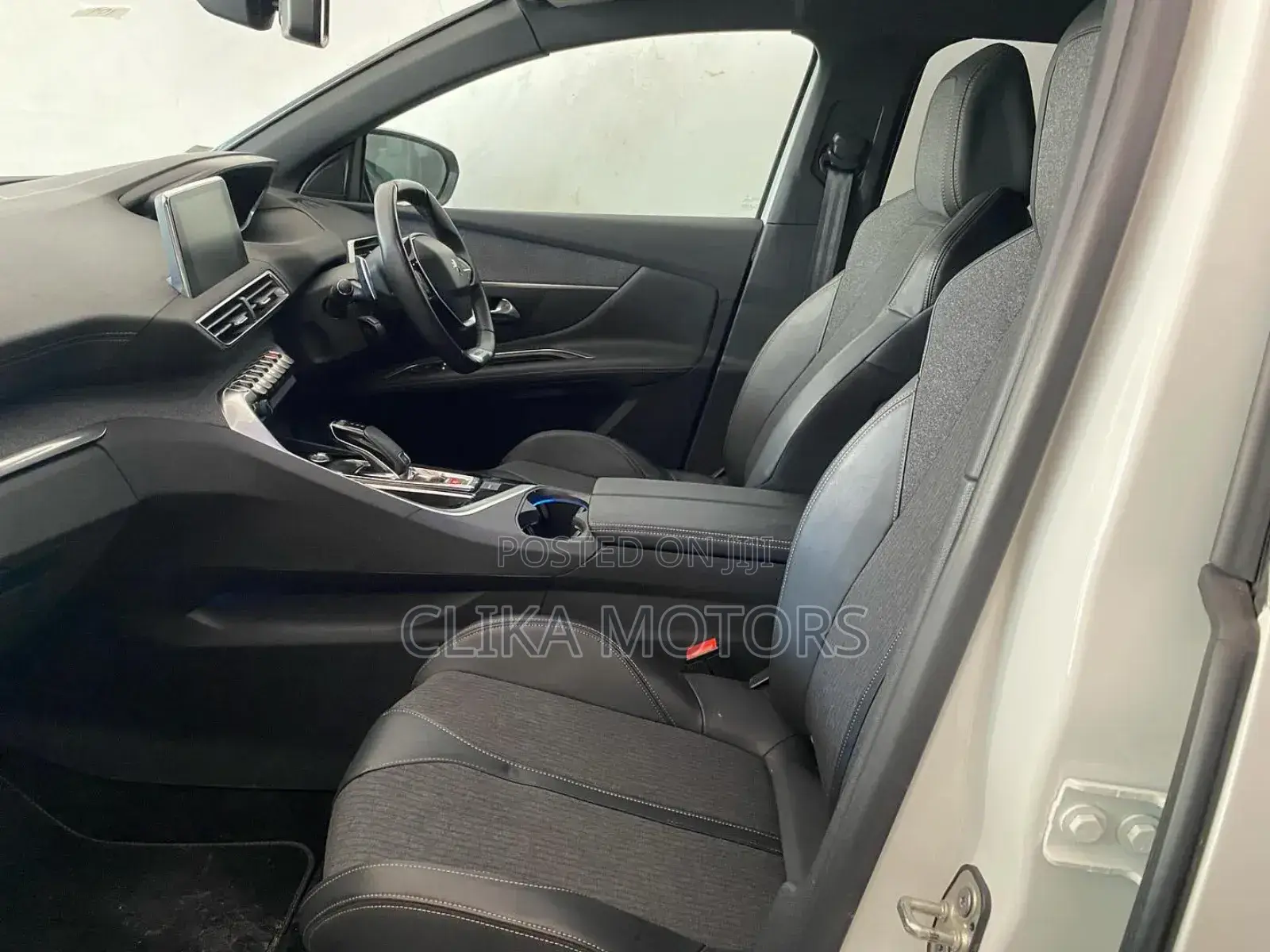 Peugeot 3008 2018 Off white
