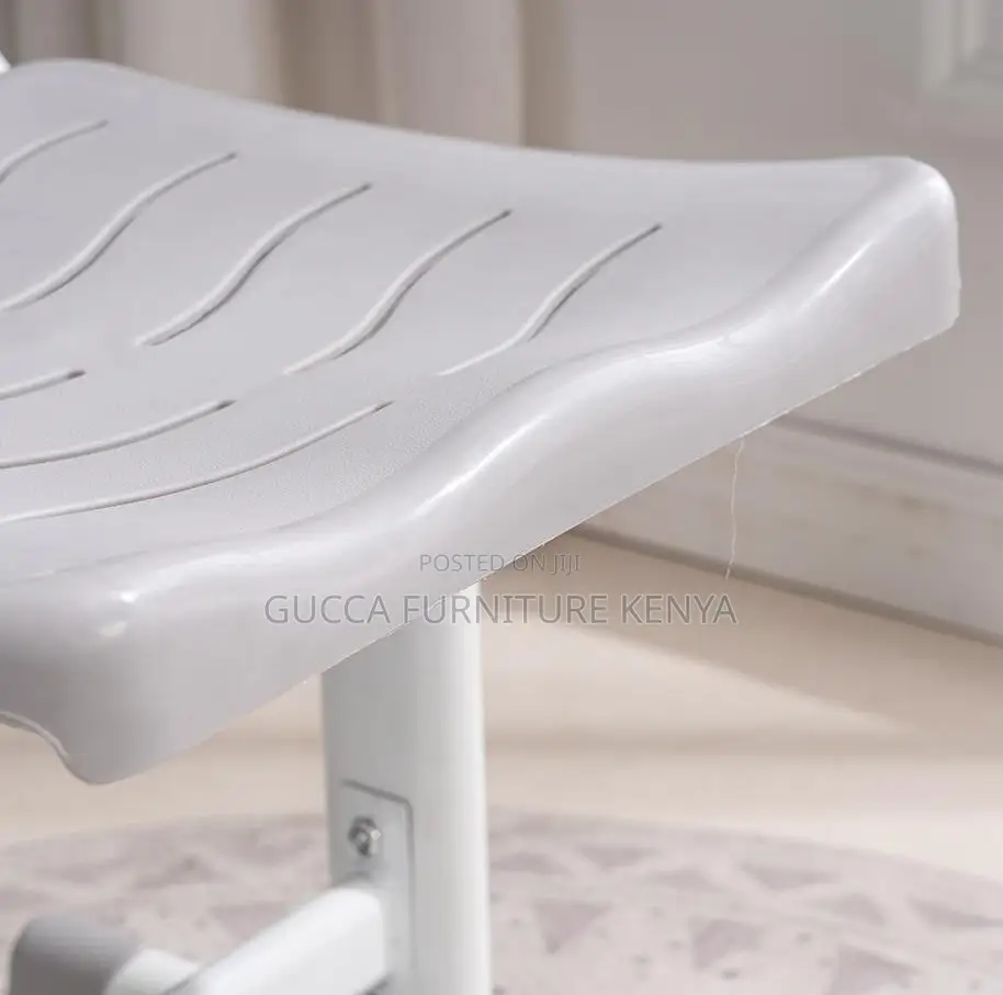 Kid's Furniture: Adjustable Growing Child Desk and Chair Set