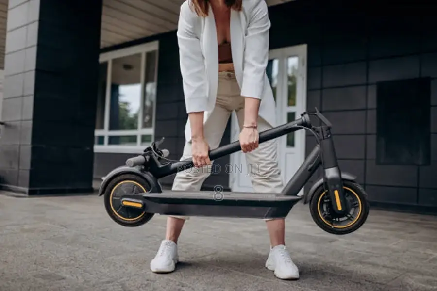 Ultimate Urban Scooter – Smooth Rides, Long Battery Life
