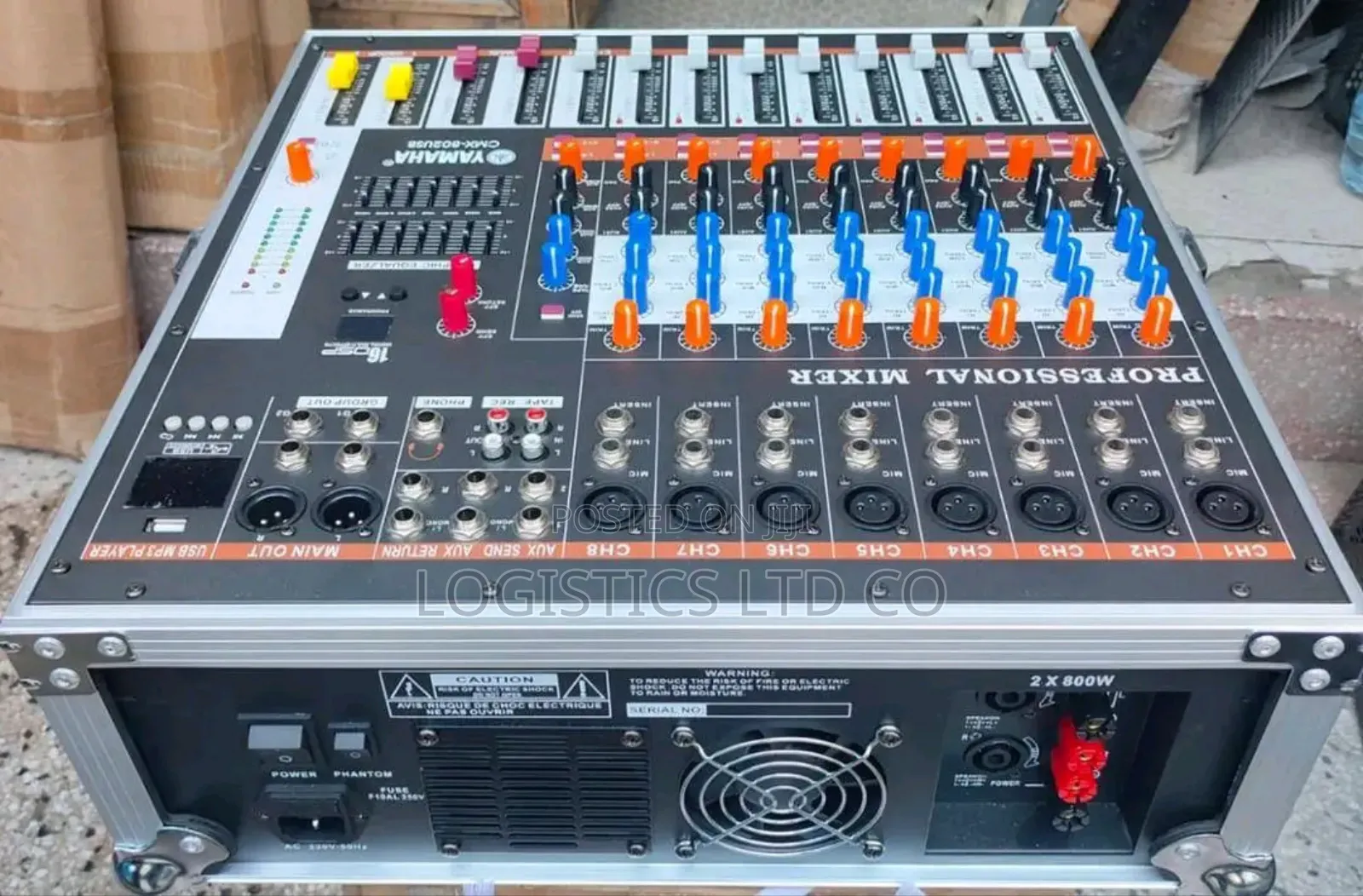 Yamaha CMX802USB 8channel Briefcase Powered Mixer