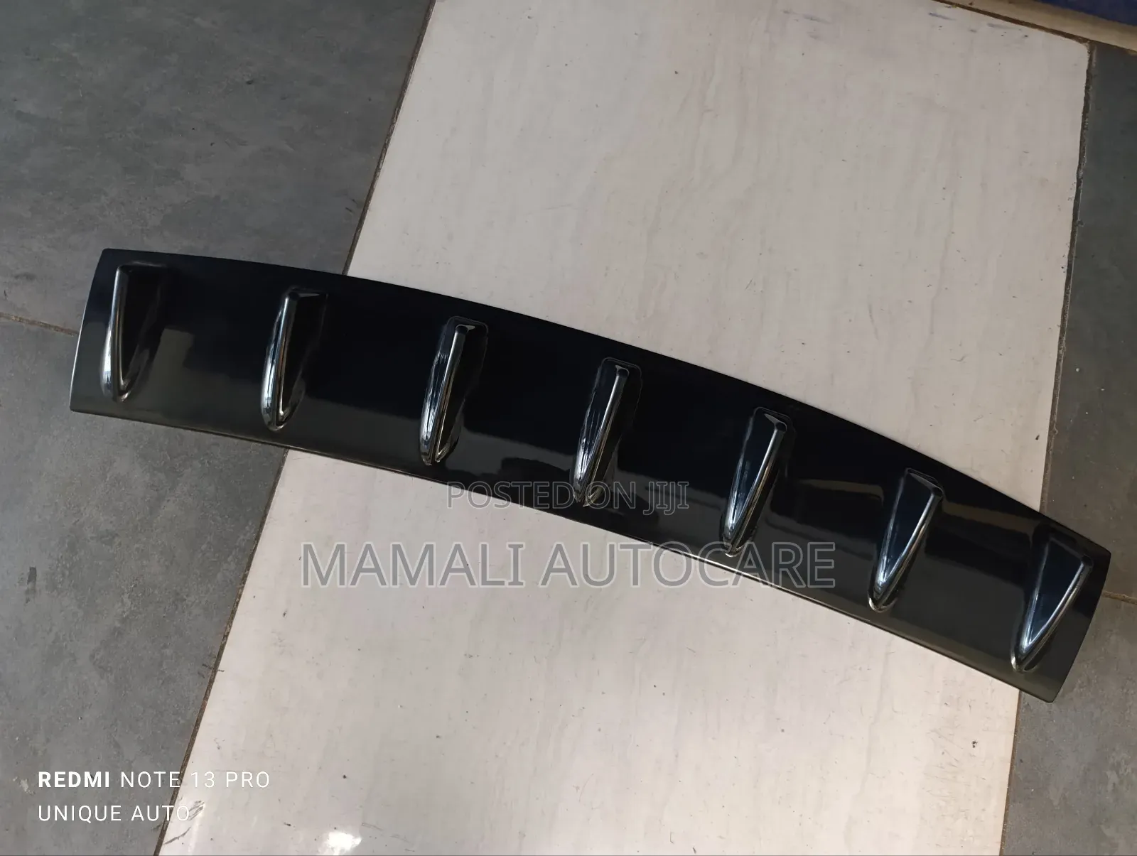 7-Fin Universal Car Rear Diffuser(Curved Design)