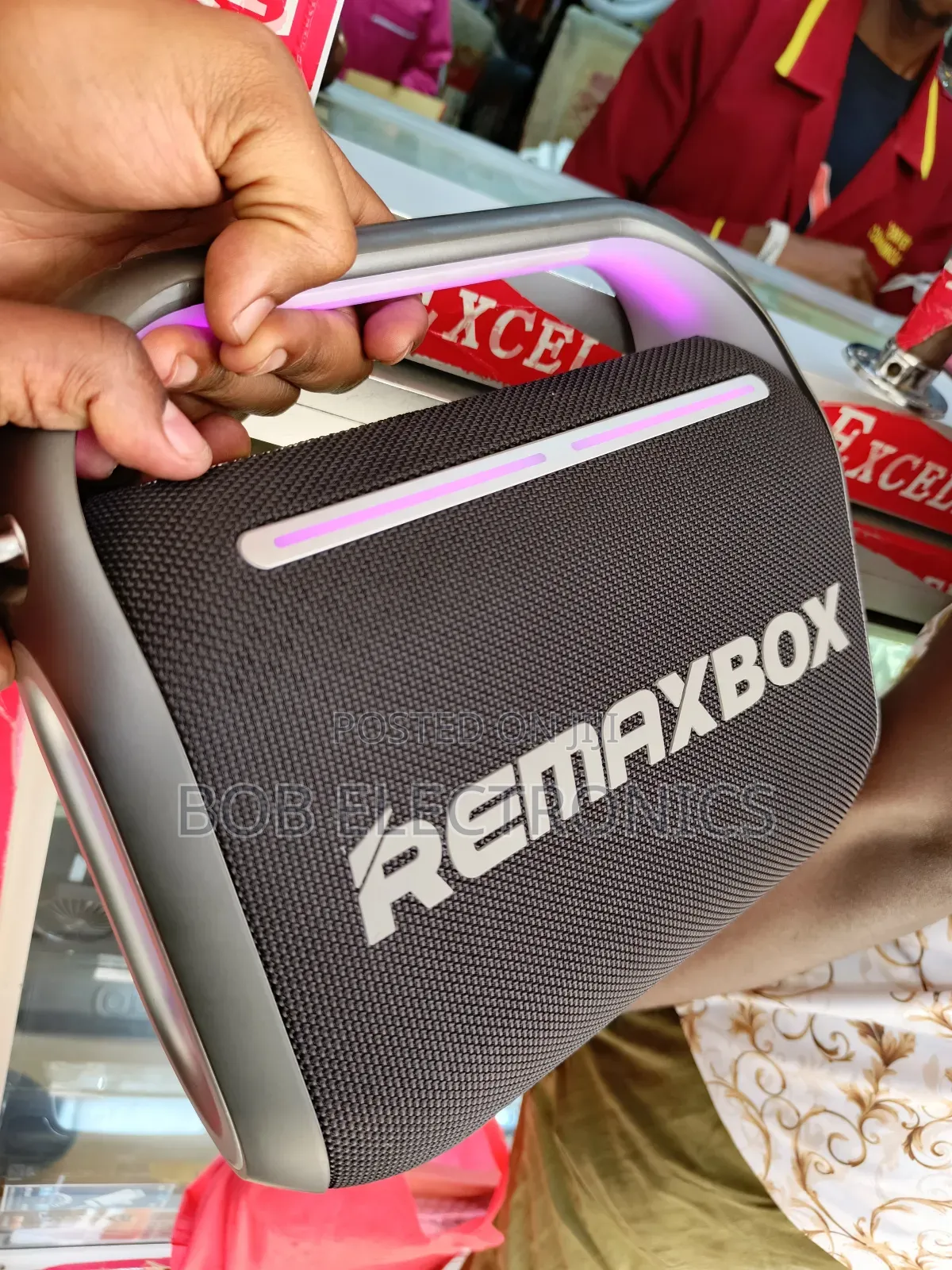 Remaxbox M65 High Performance BT