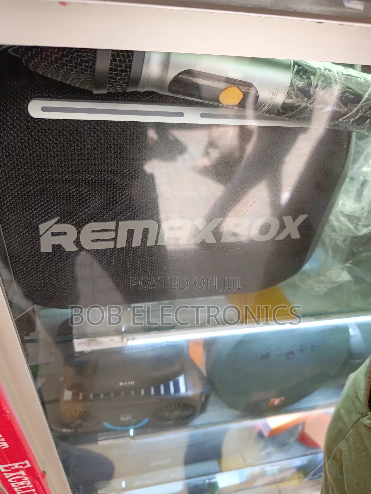 Remax Box Bluetooth High Bass Speaker