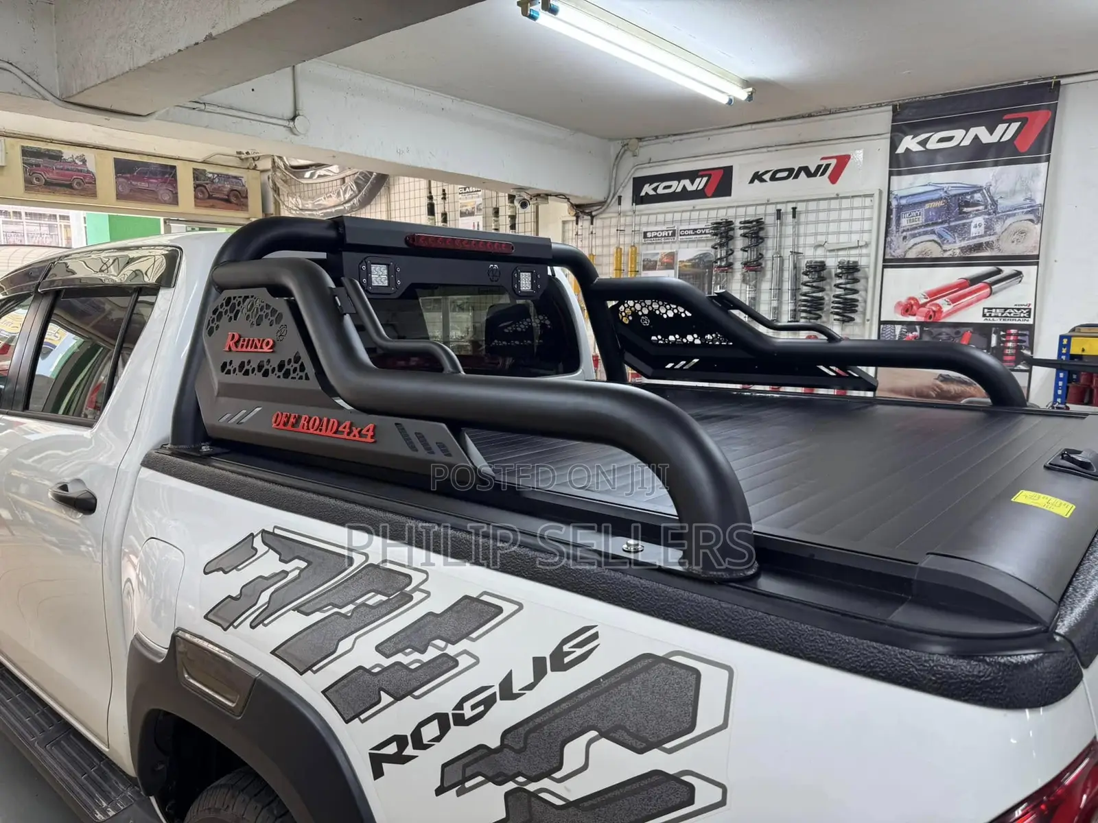 Lockable With Vehicle Tailgate and Cover.