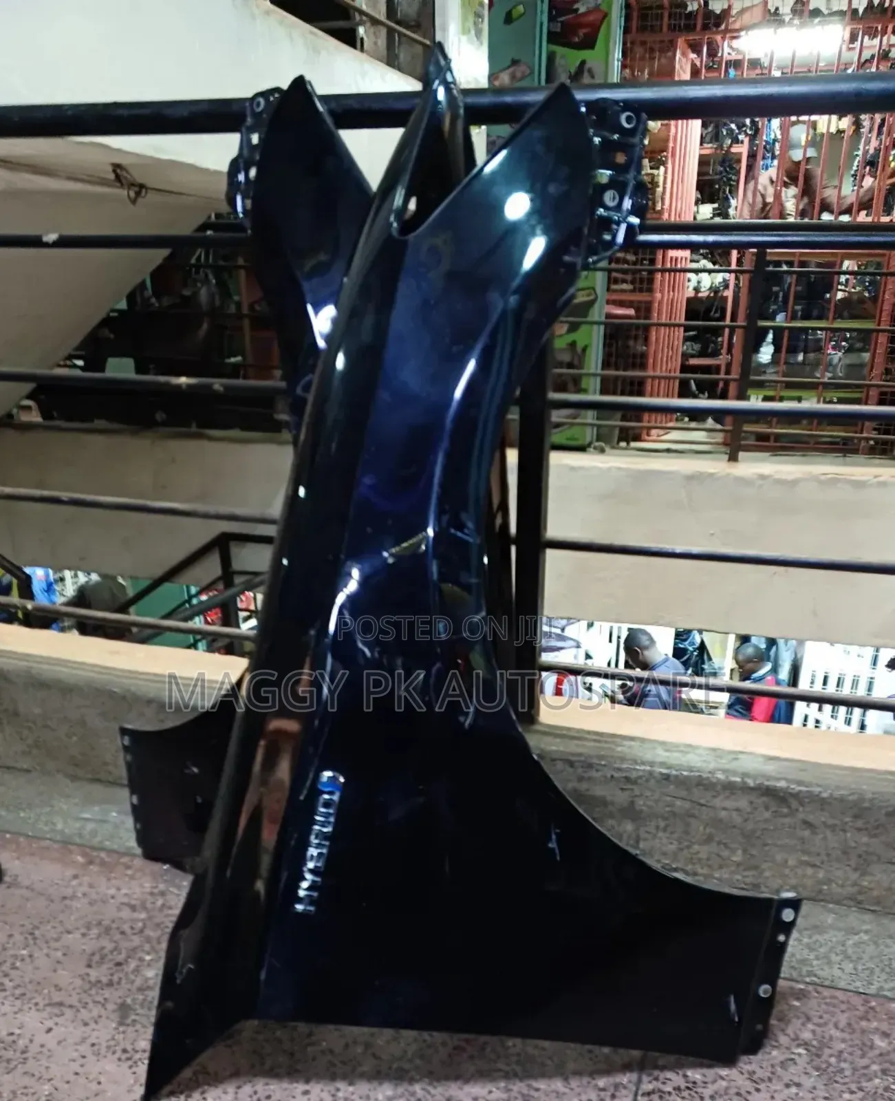 Toyota Crown Royal Hybrid Fender 2015 Model