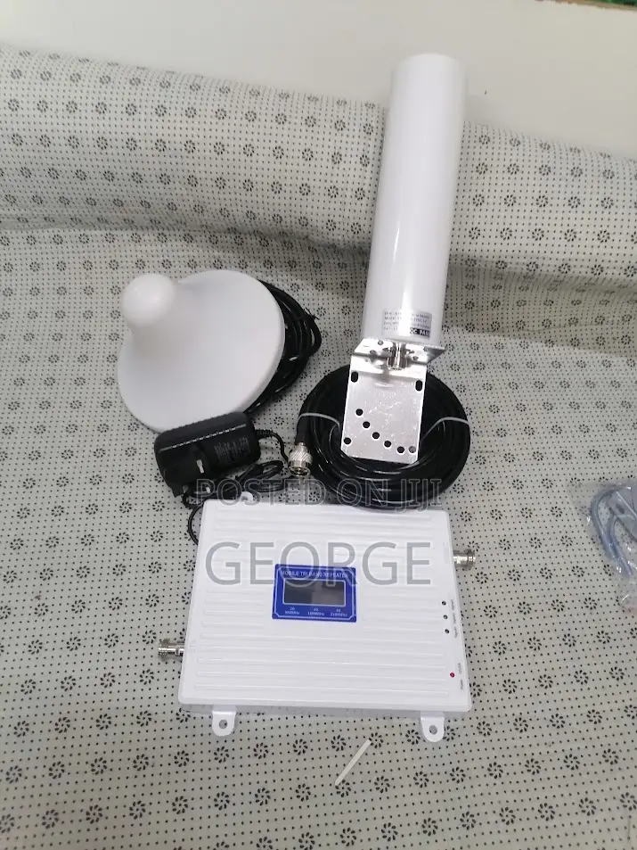 # LTE GSM 2G 3G 4G Signal Booster Tri Band