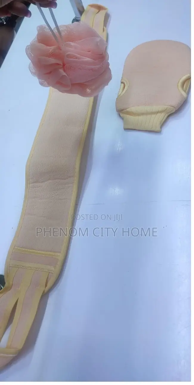 Available Body Washing Accessories Set