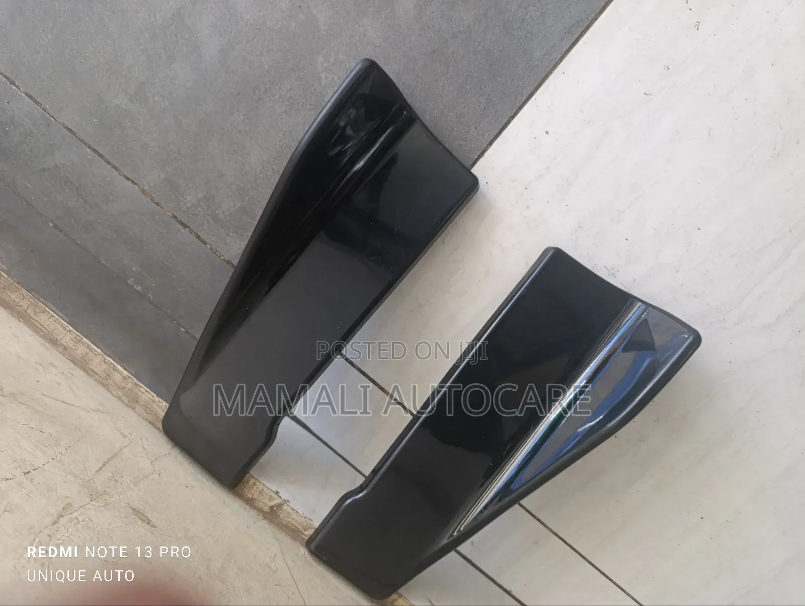 Universal Car Rear Bumper Diffuser,Sleek Racing Style (2PCS)