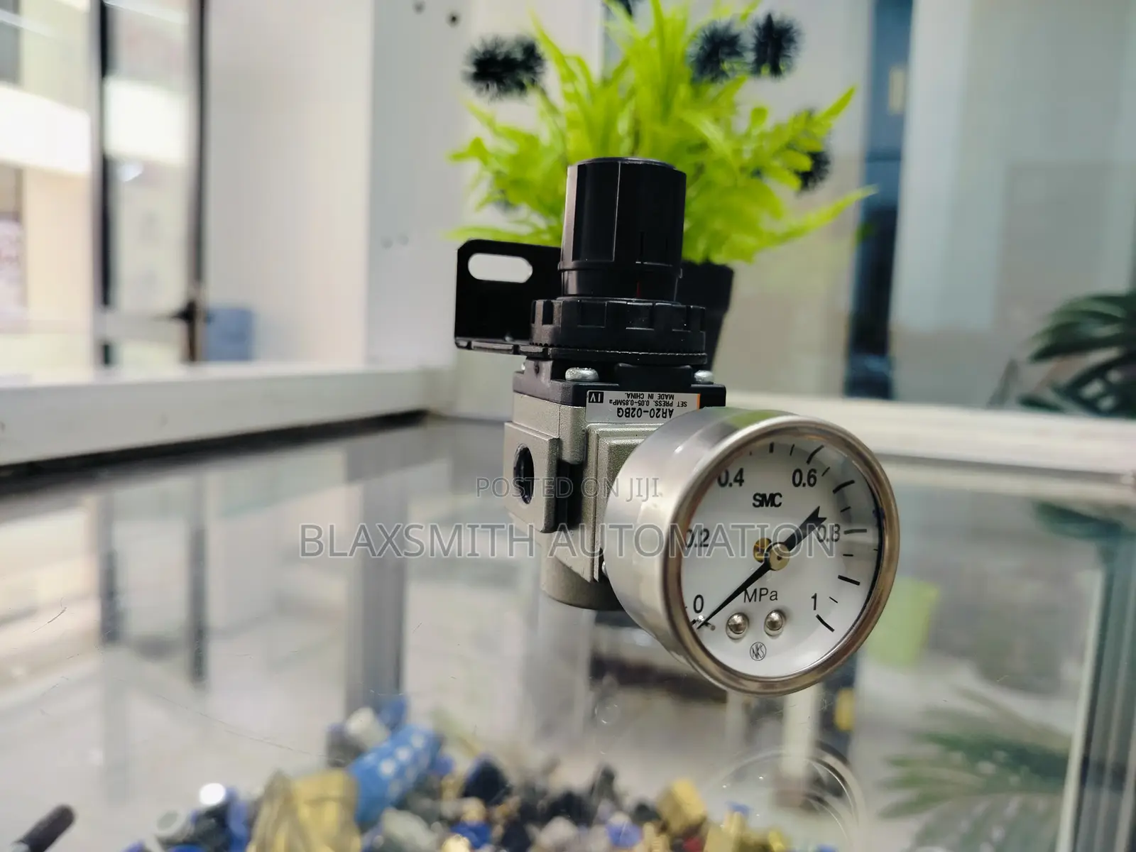 SMC Air Regulator Ar20-N02h-Z