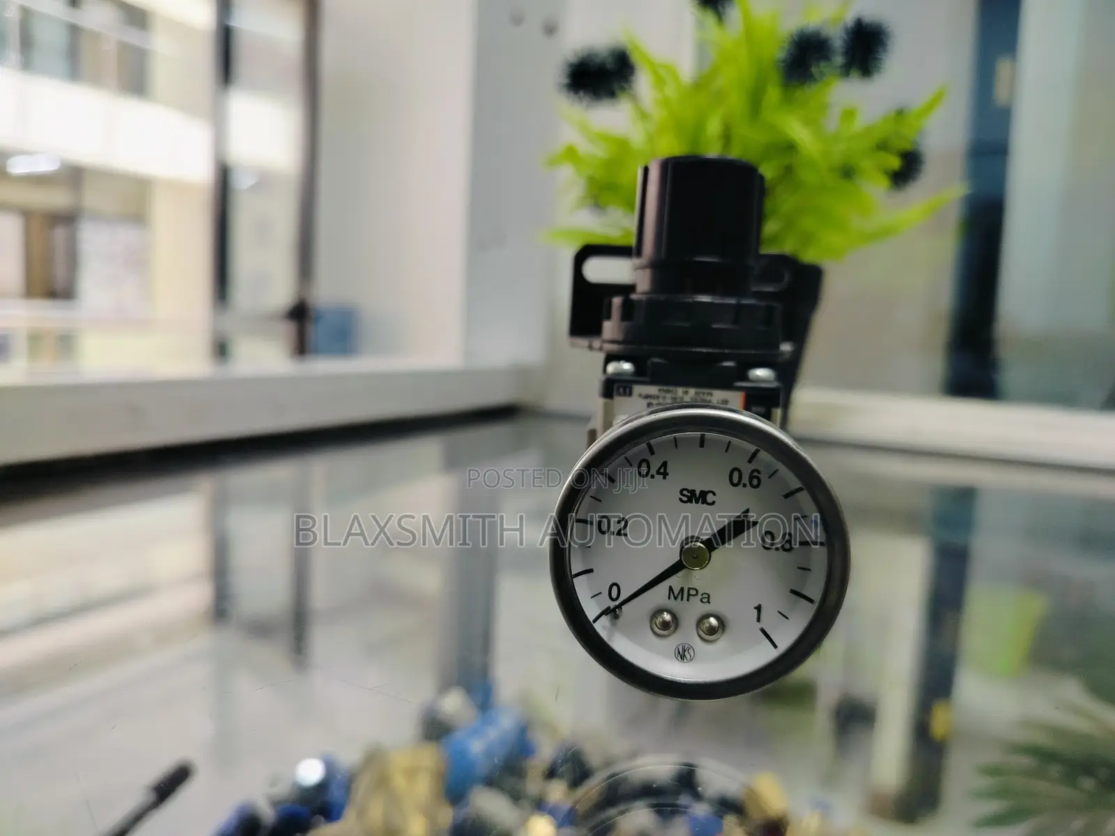 SMC Air Regulator Ar20-N02h-Z