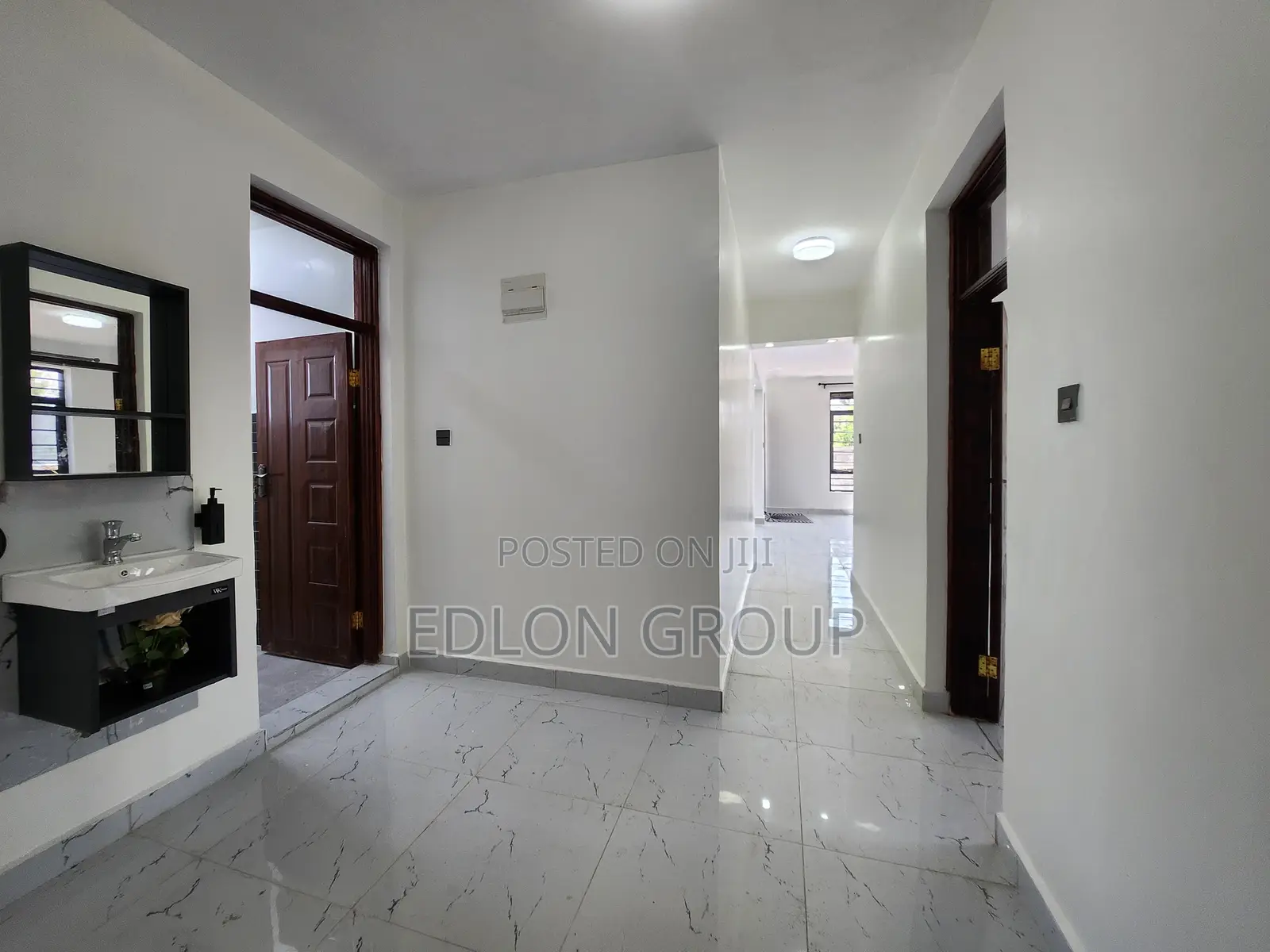 3bdrm Bungalow in Mijan Manor, Kimbo for sale