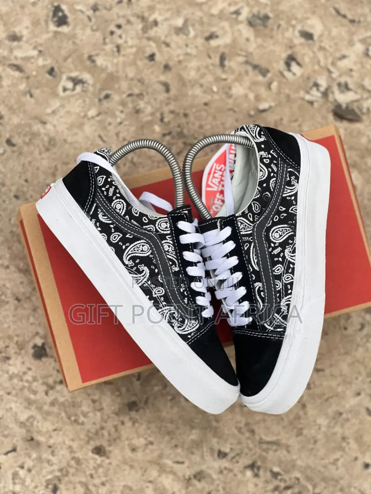 Skater Vans With Double Sole