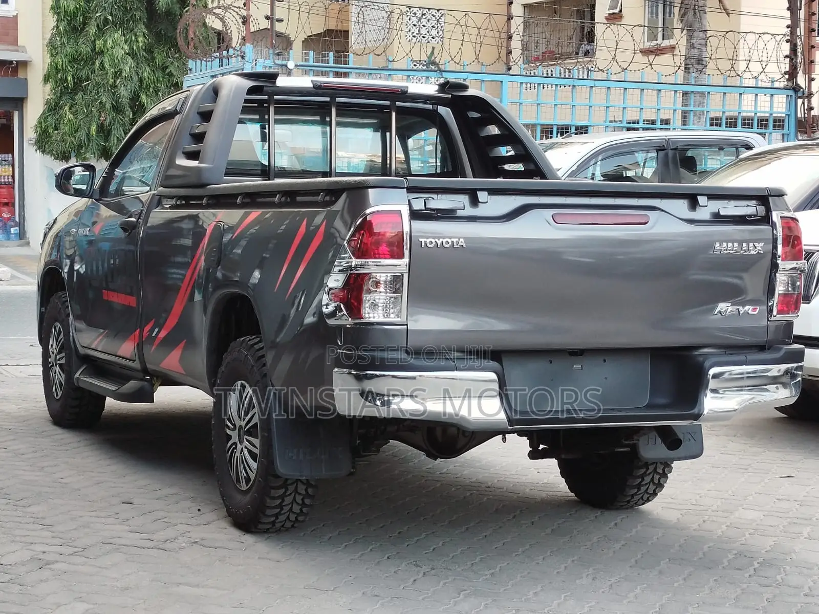 Toyota Hilux 2018 Gray