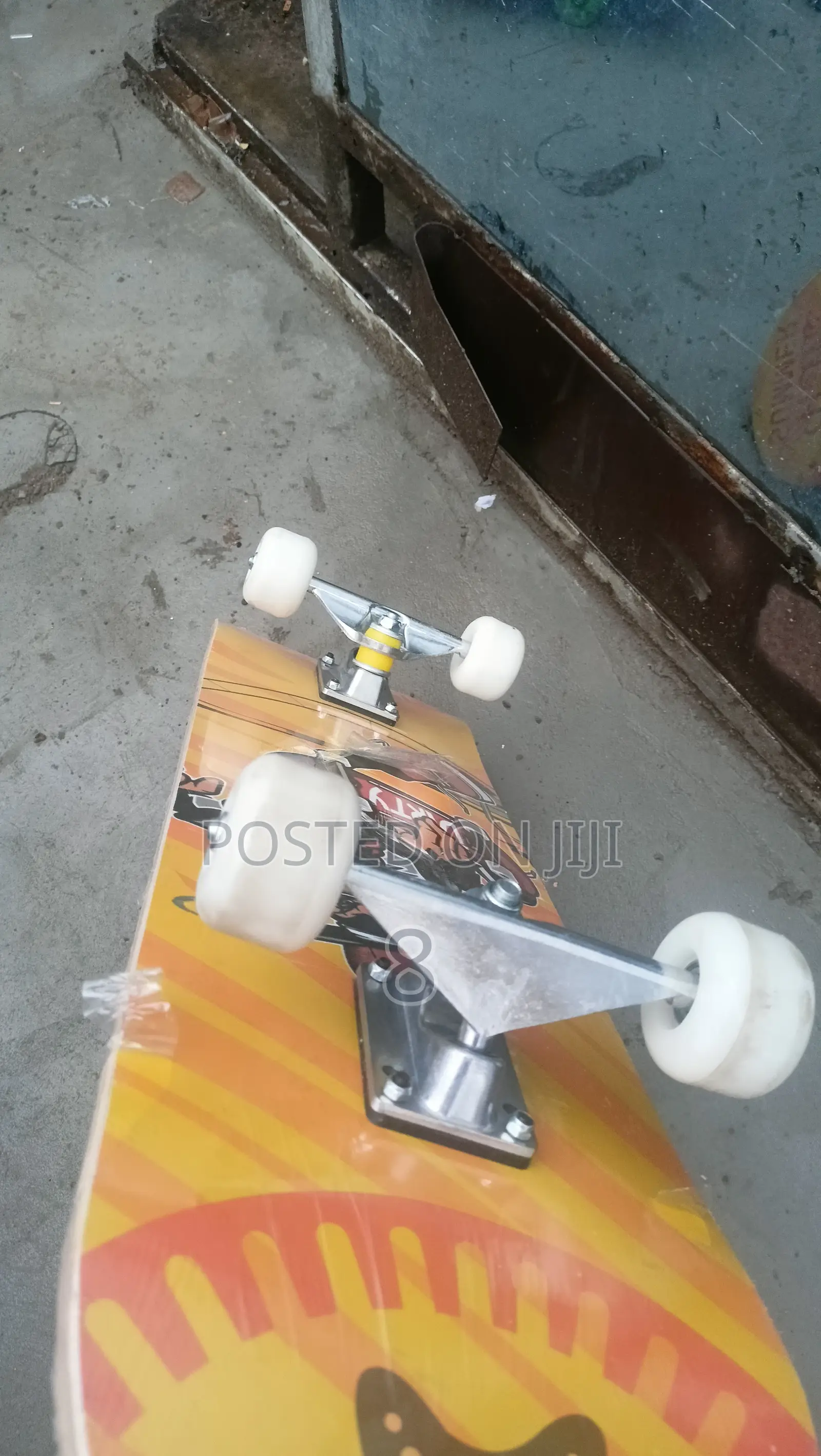 High-Quality Skateboard – Designed for Adult Riders