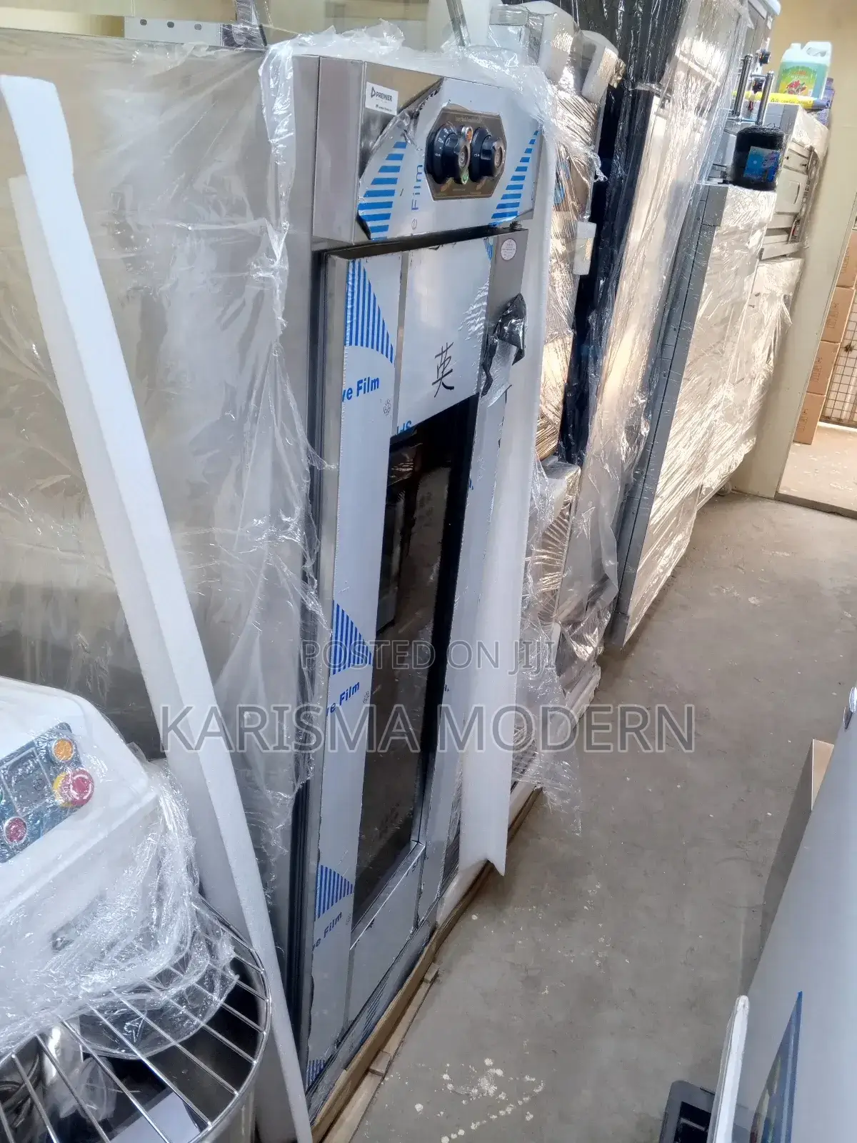 Bread Proofer,13 Shelves Available
