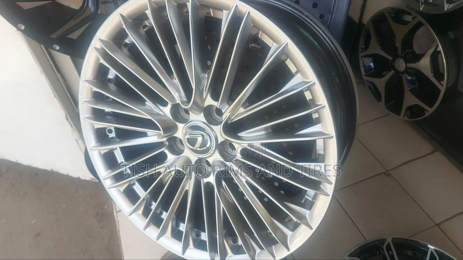 Multi Spokes Gray 18 Inch Lexus Rx,Nx Rims Set