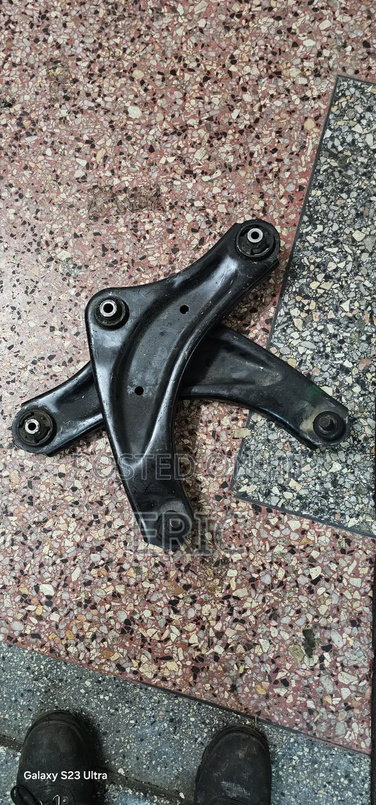 Nissan Juke Front Arms