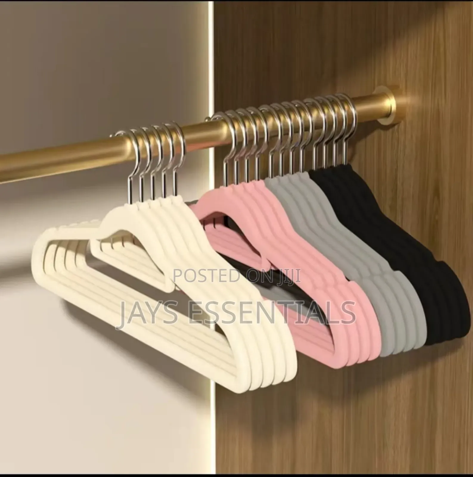 10pc Luxury Velvet Hangers