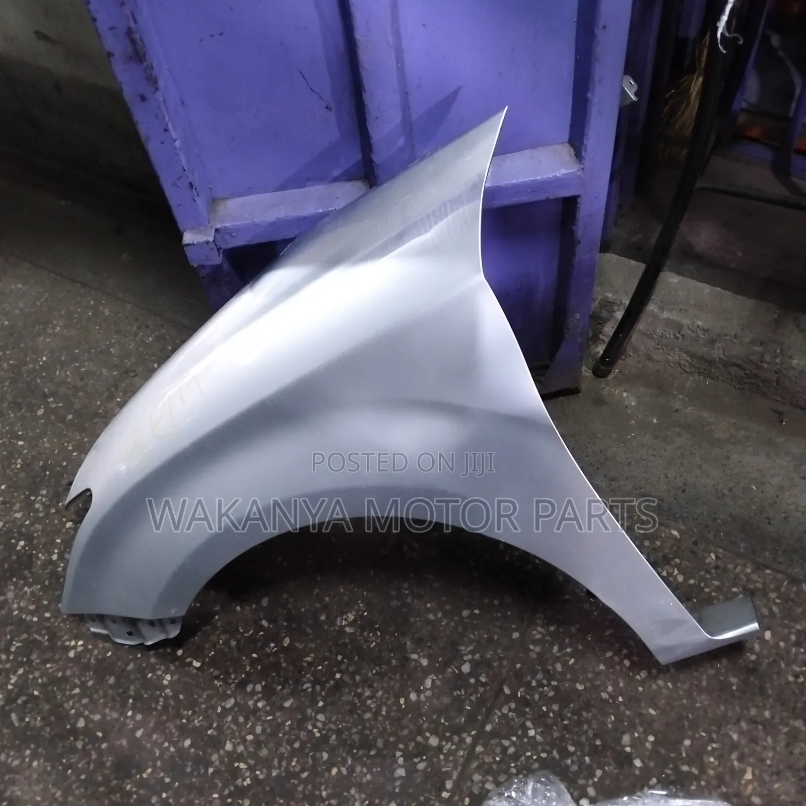 Toyota Axio/Fielder 161 Fender, Model 2012/2015. Ex Japan