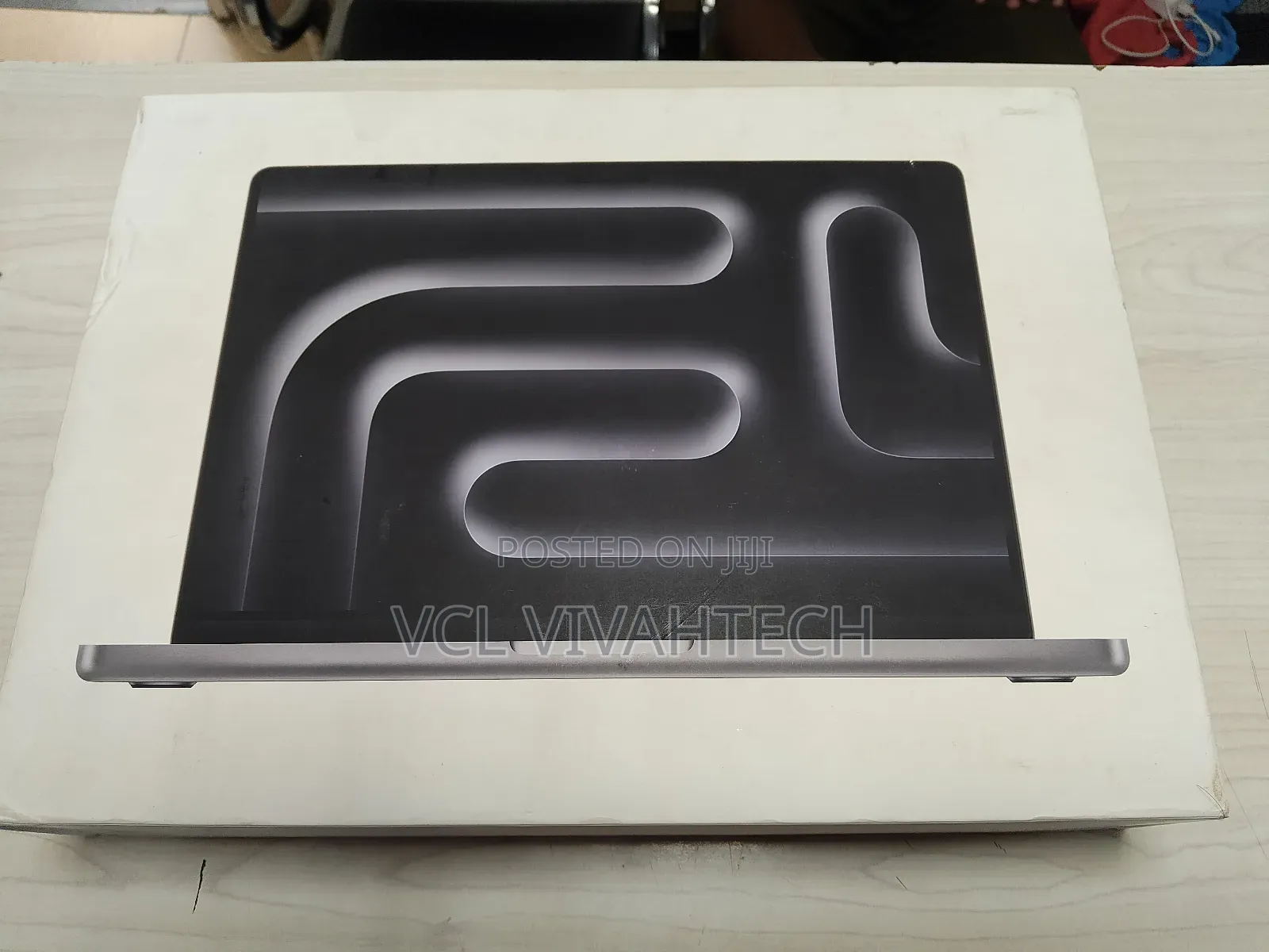 New Laptop Apple MacBook Pro 16GB Apple M3 SSD 1T
