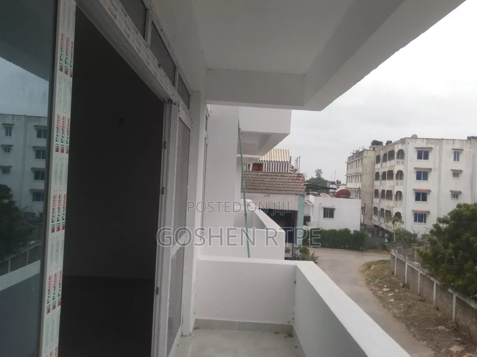 3bdrm Apartment in Kizingo for sale