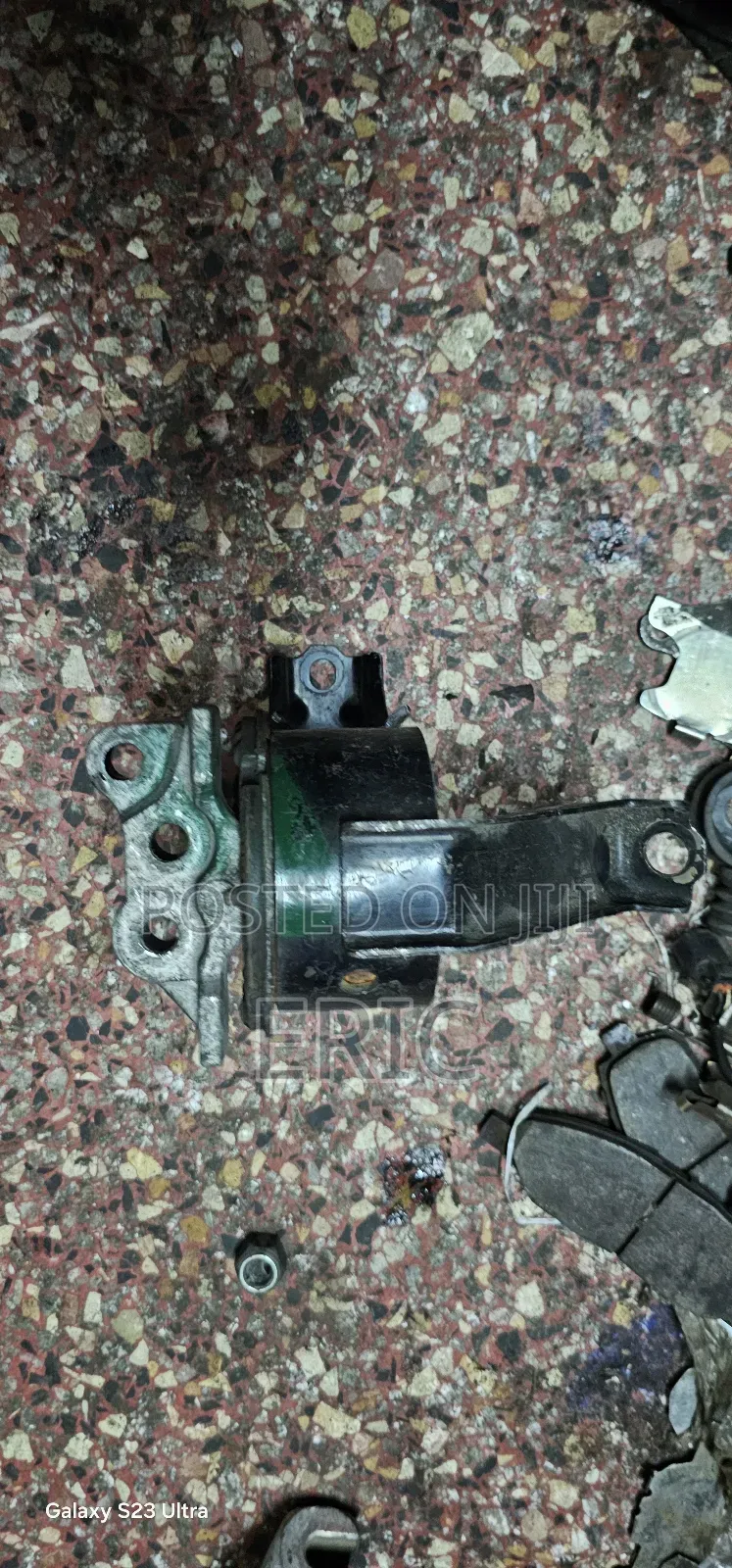 Mitsubishi Colt Ingine / Gearbox Mounting