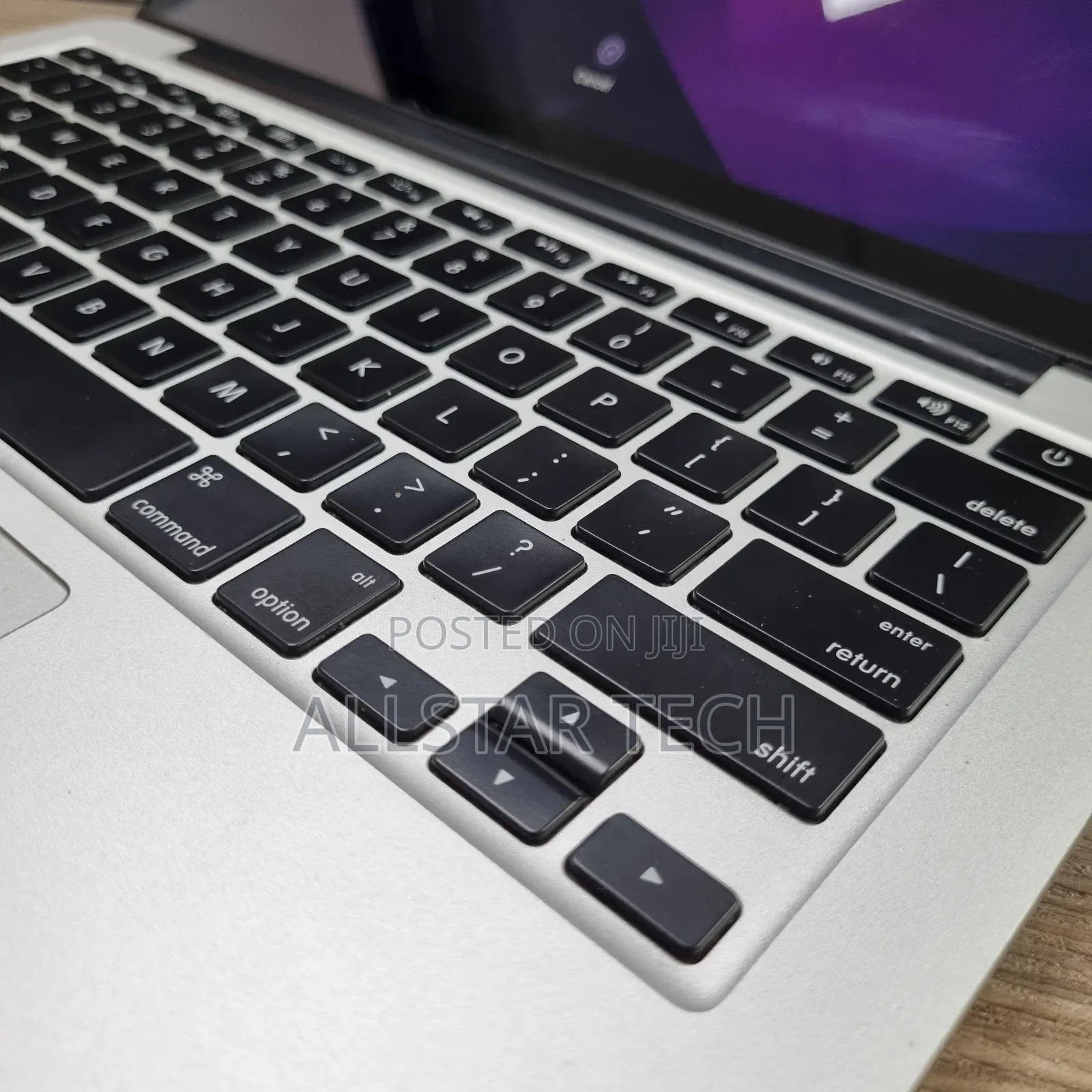 Laptop Apple MacBook Pro 2015 8GB Intel Core I5 SSD 128GB