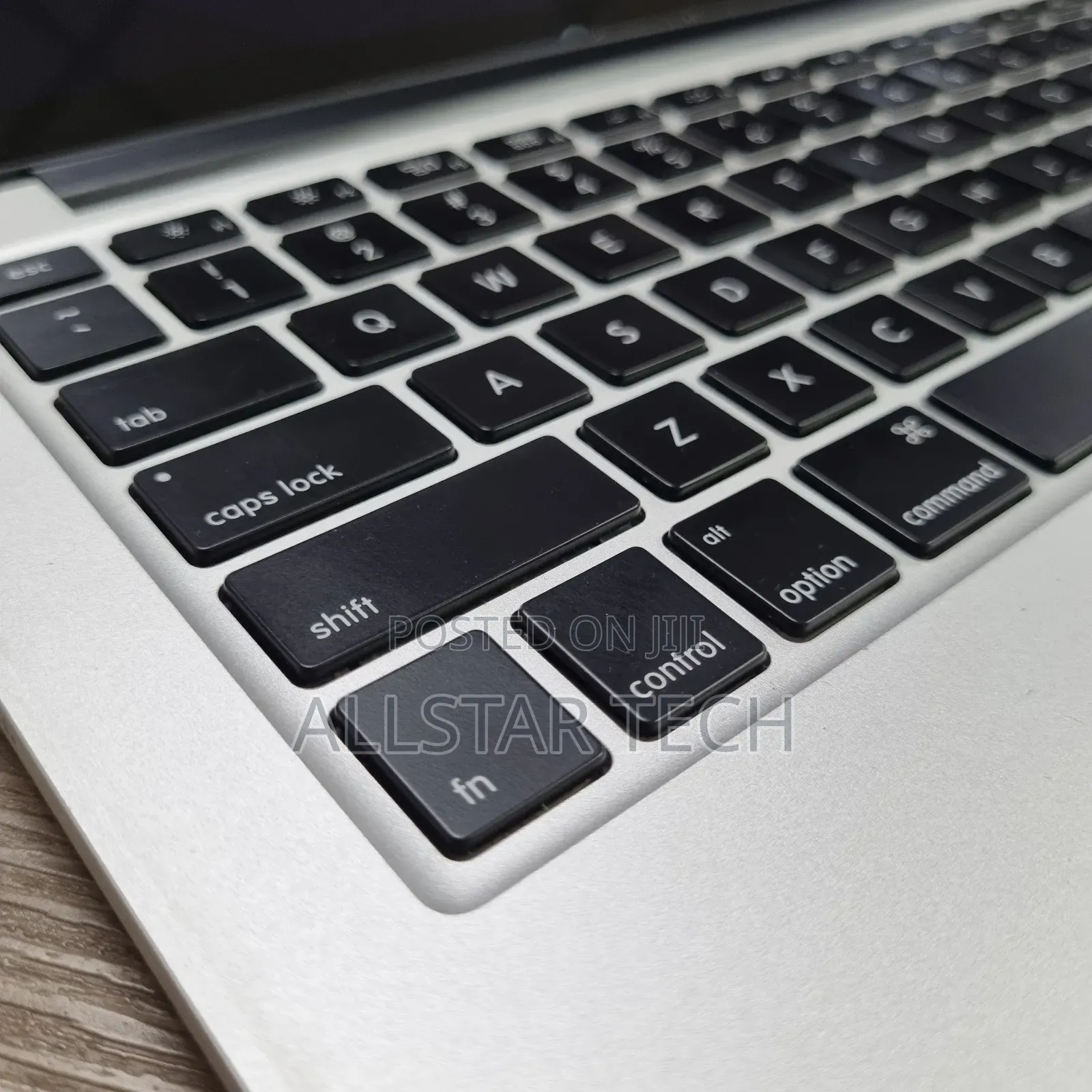 Laptop Apple MacBook Pro 2015 8GB Intel Core I5 SSD 128GB