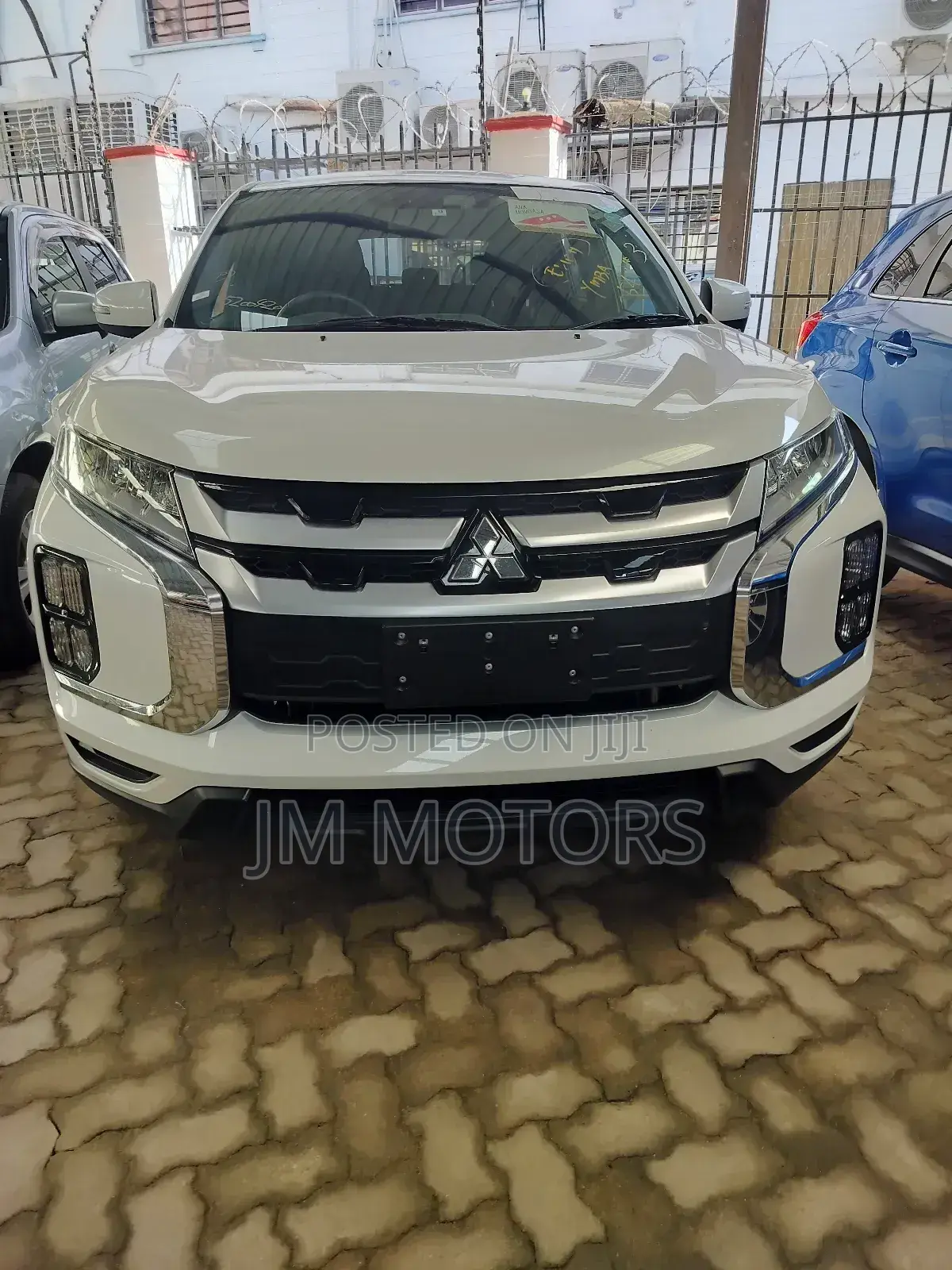 Mitsubishi RVR 2019 White