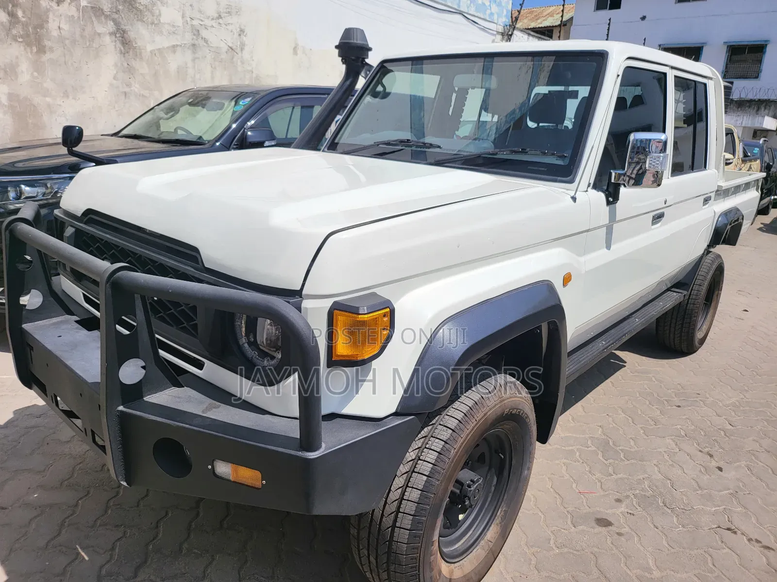 Toyota Land Cruiser 2019 White