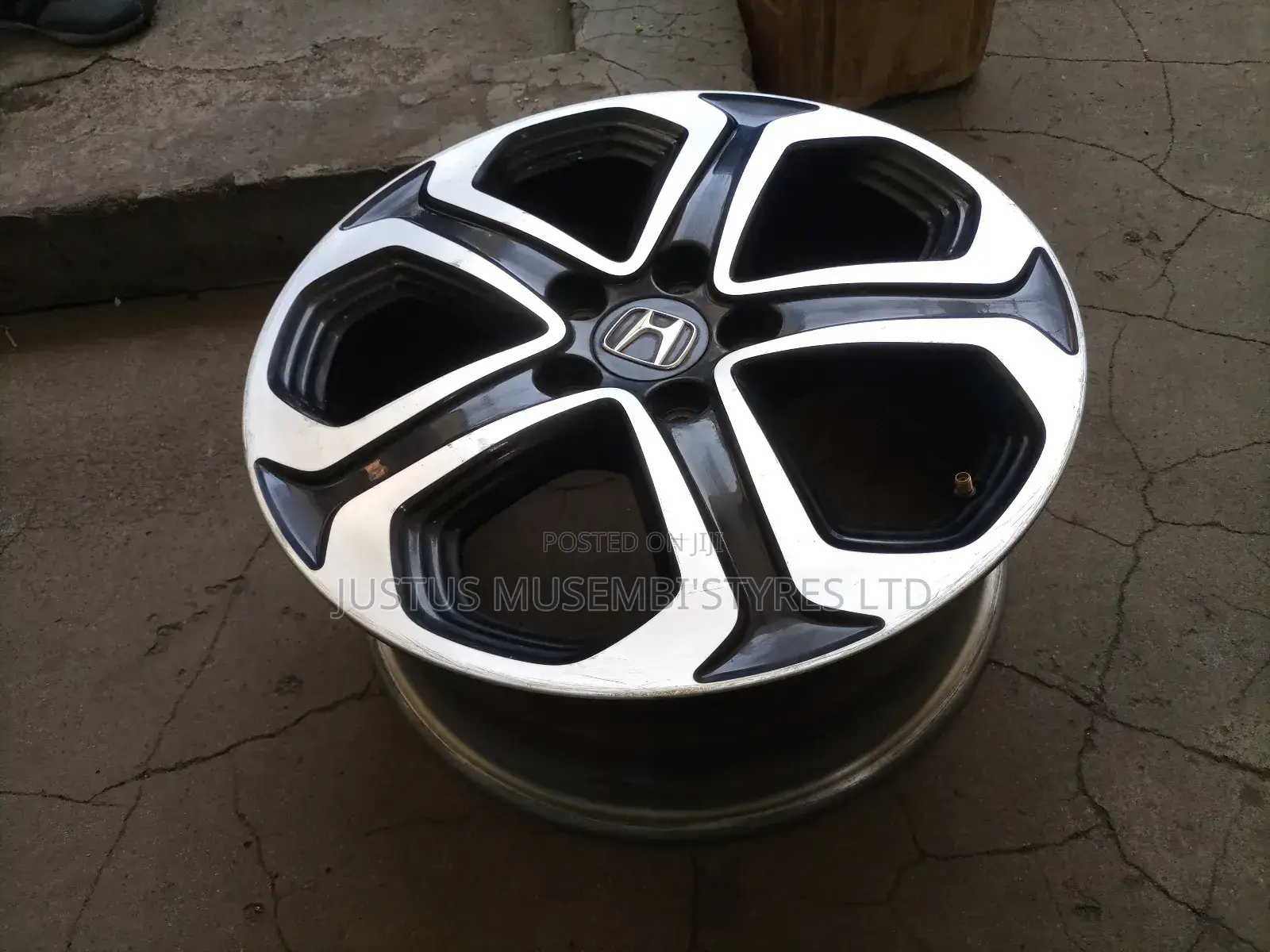 Honda Crossroad Sports Rims Size 17