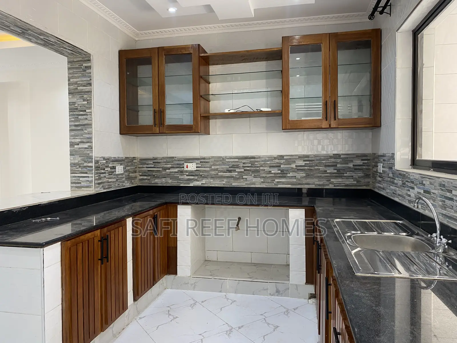 4bdrm Apartment in Nyali for sale