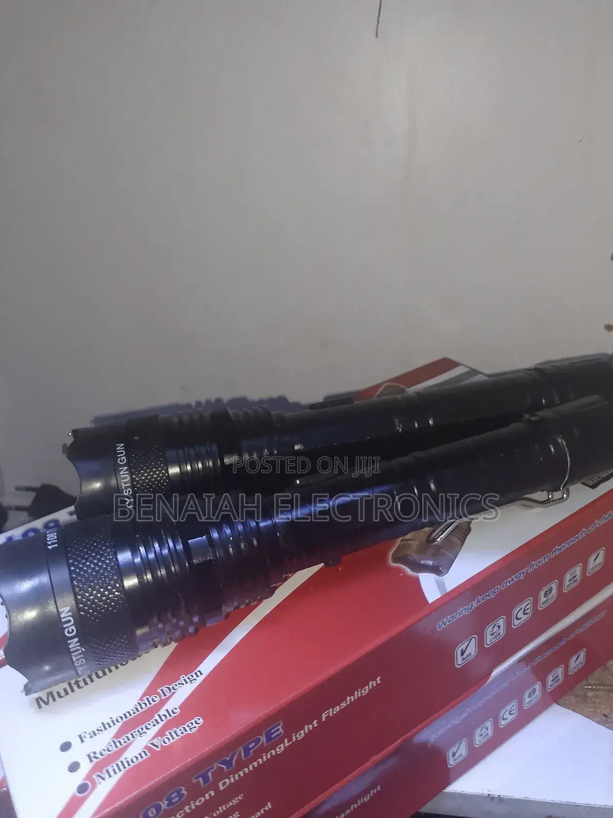 Heavy Duty Rechargeable Torch.Long Time Lighting 1108