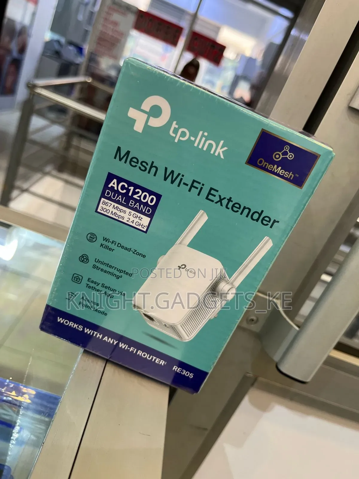Tp-Link Wifi Range Extender AC1200 ! 