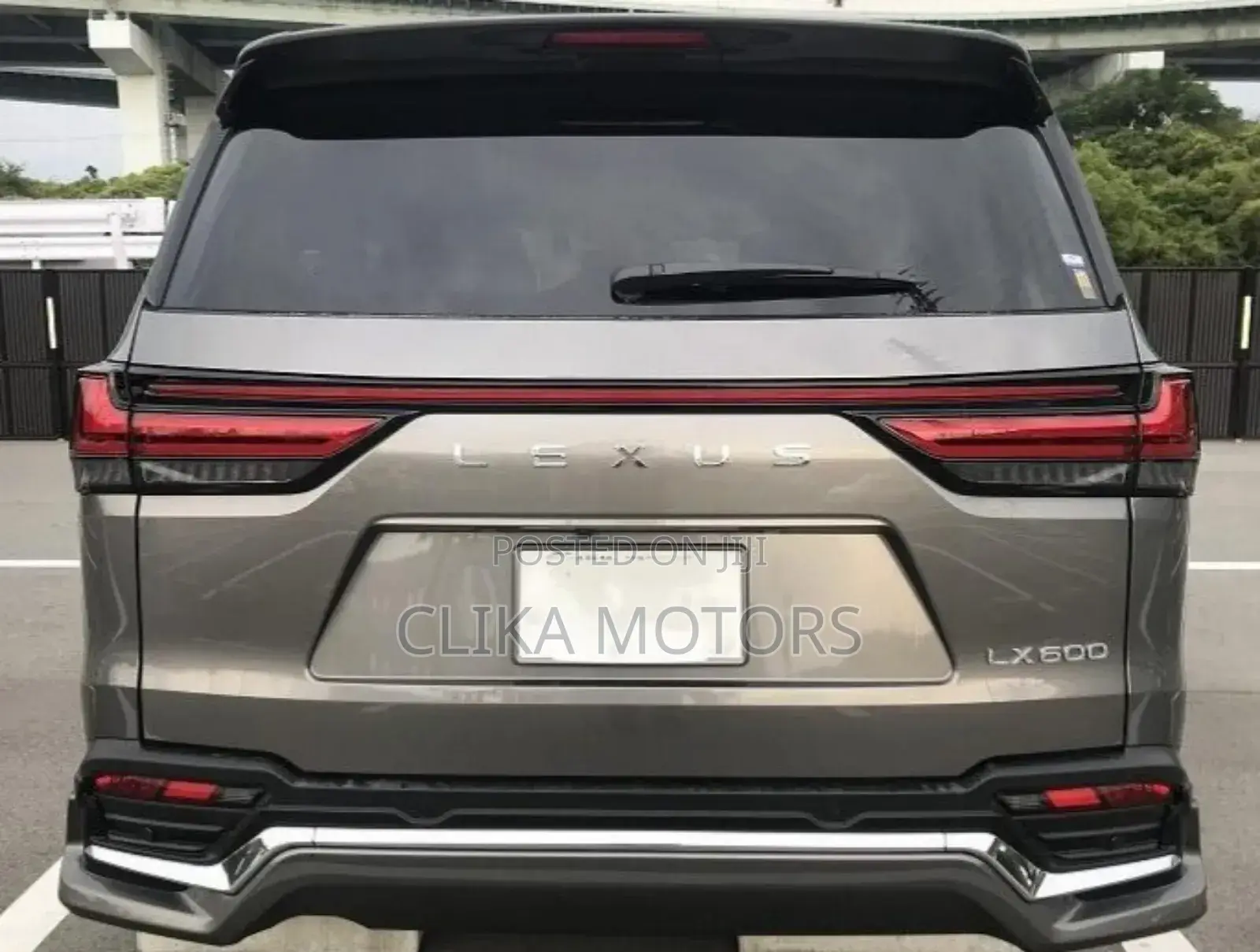 Lexus LX 2024 Green