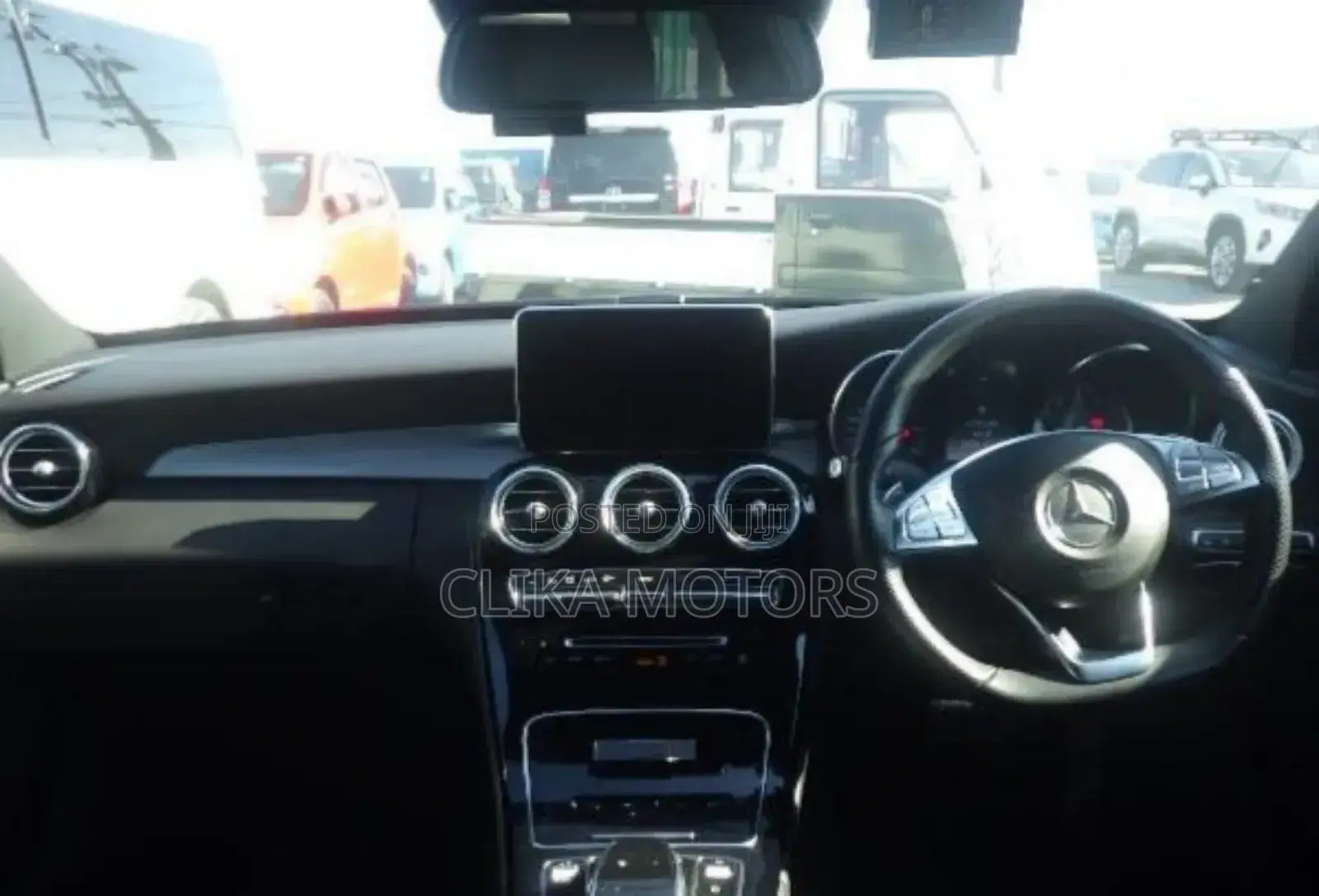 Mercedes-Benz C180 2018 Blue