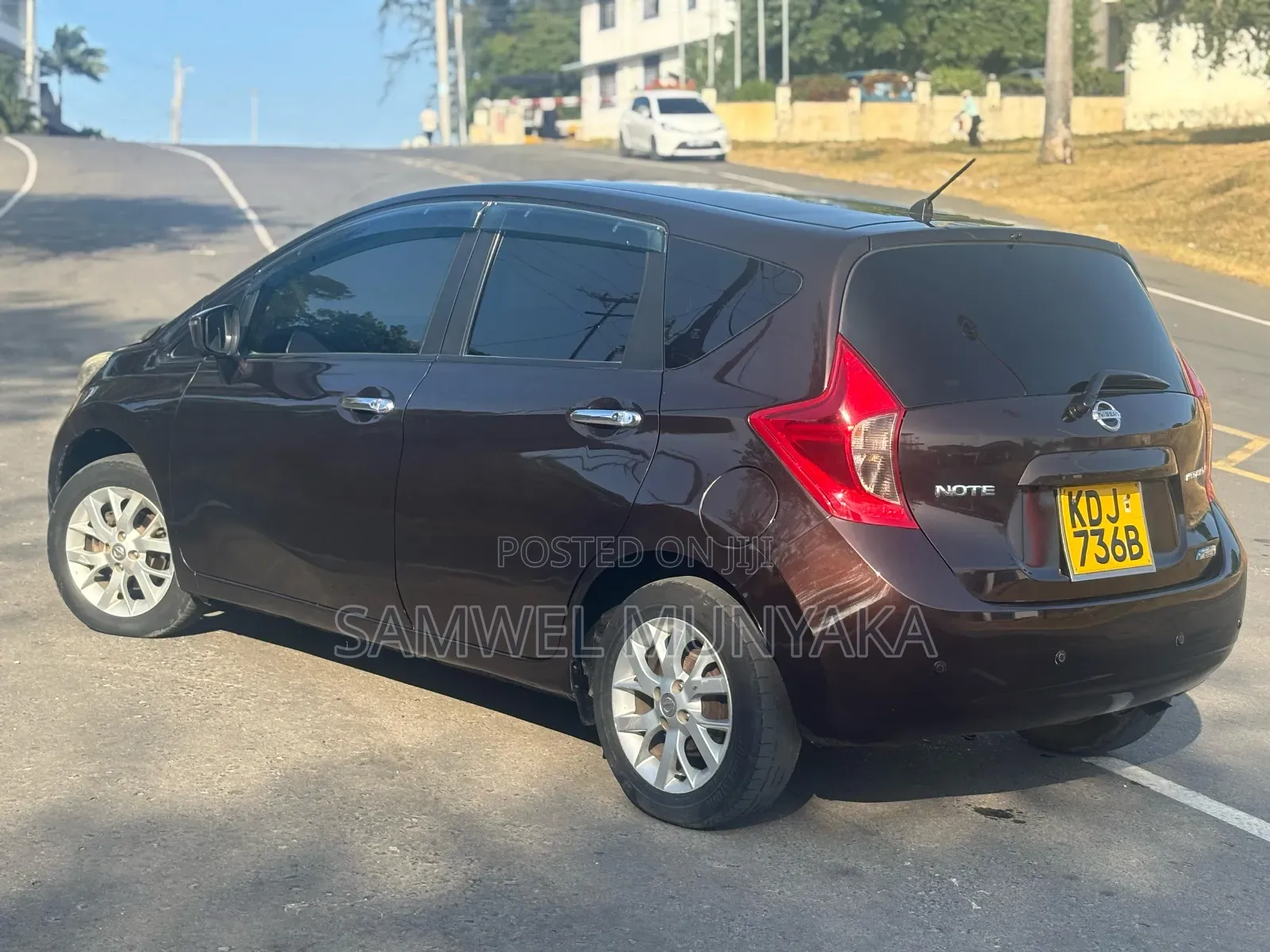 Nissan Note 1.2 Petrol 2015 Pink