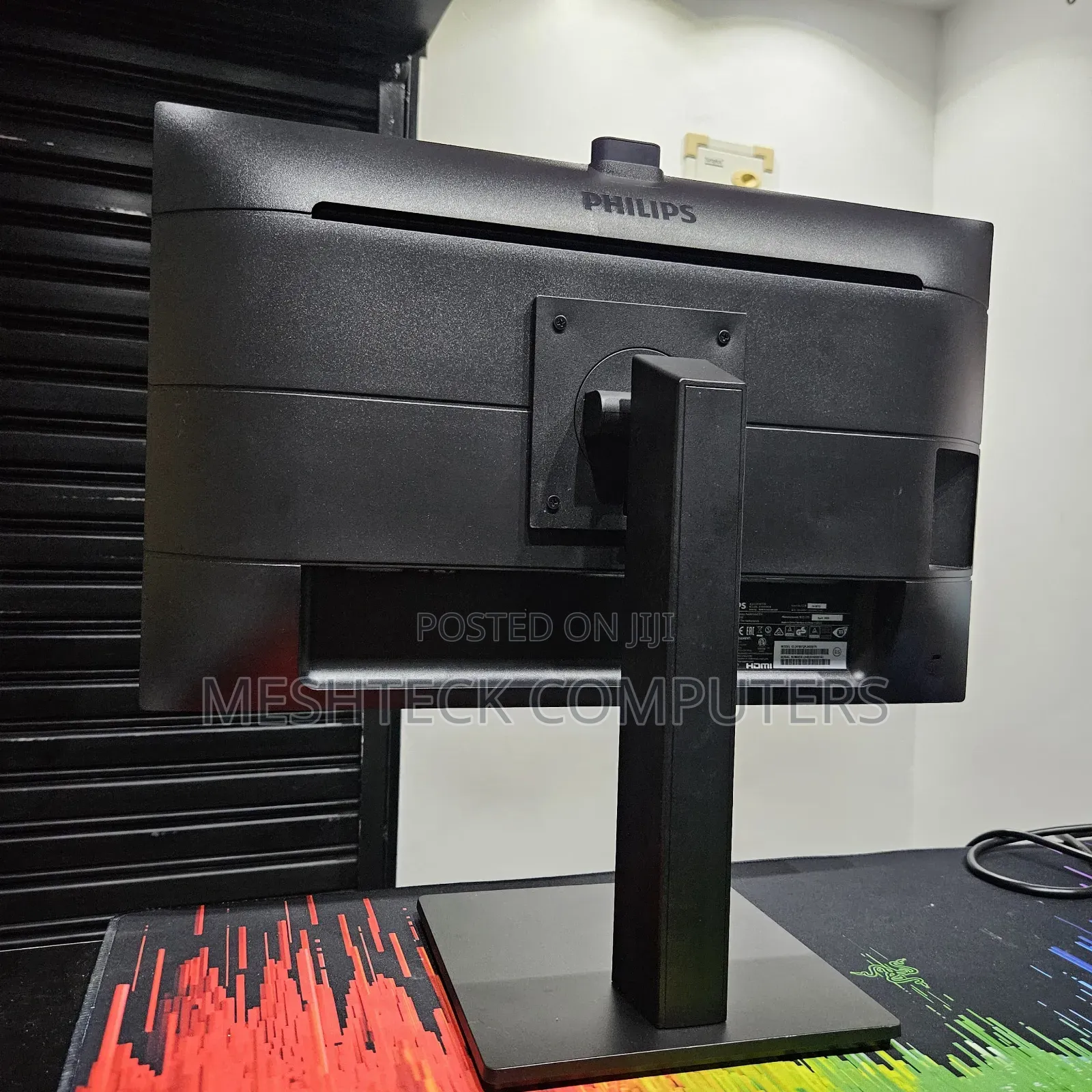 Phillips 24 Inches Frameless Monitor