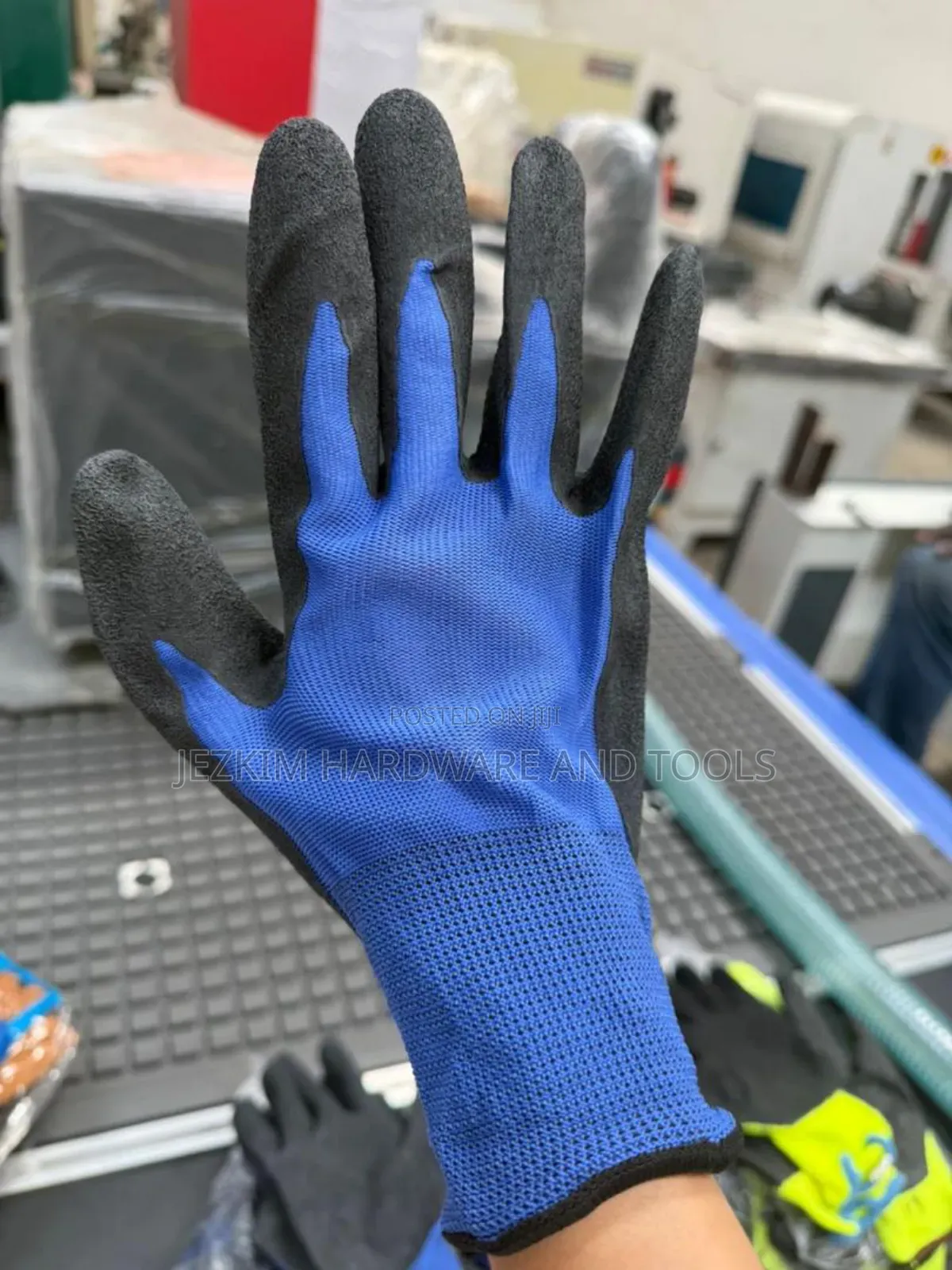Safety Gloves/Diamond Grip Gloves