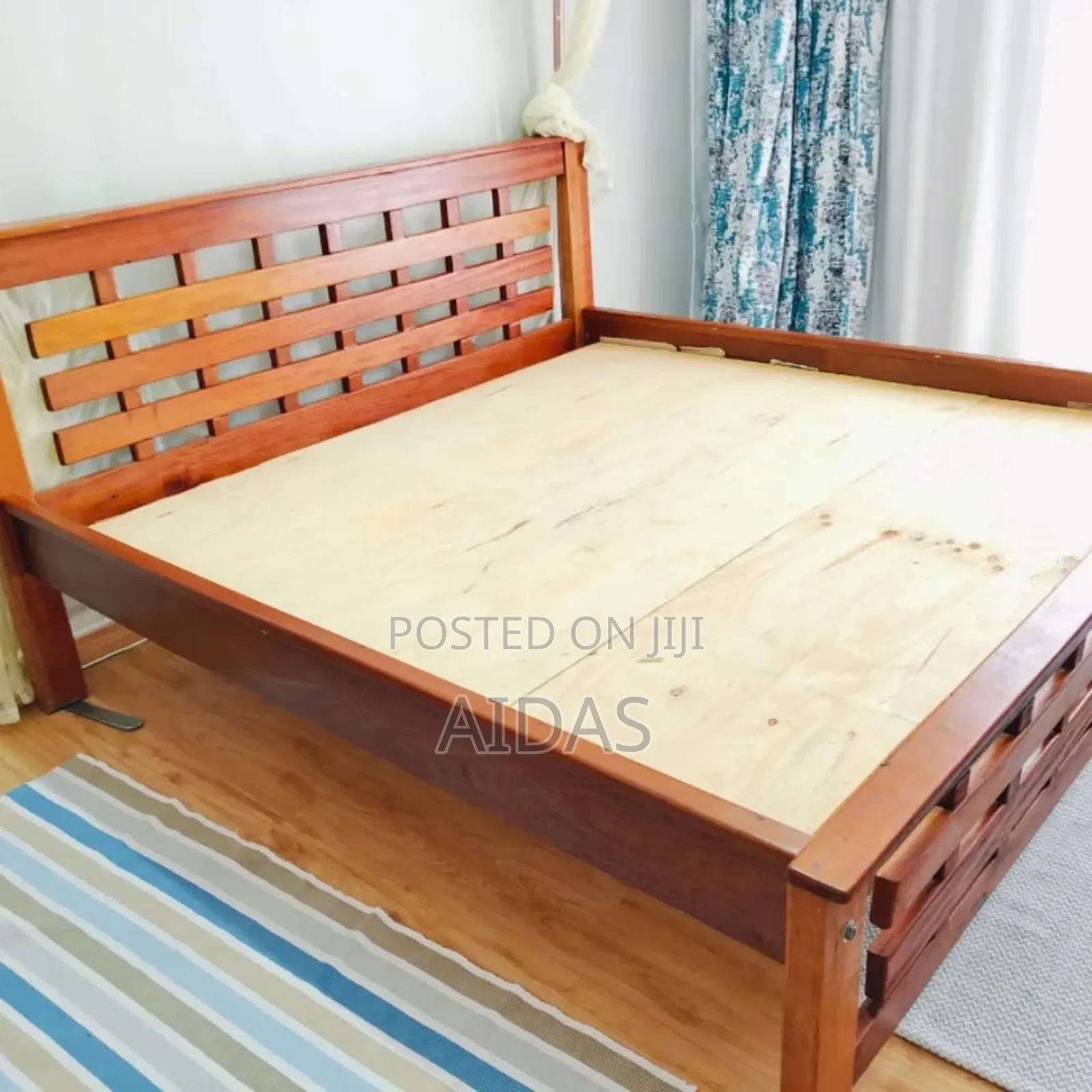 Hardwood Kingsize Bed Plus Moko Matress